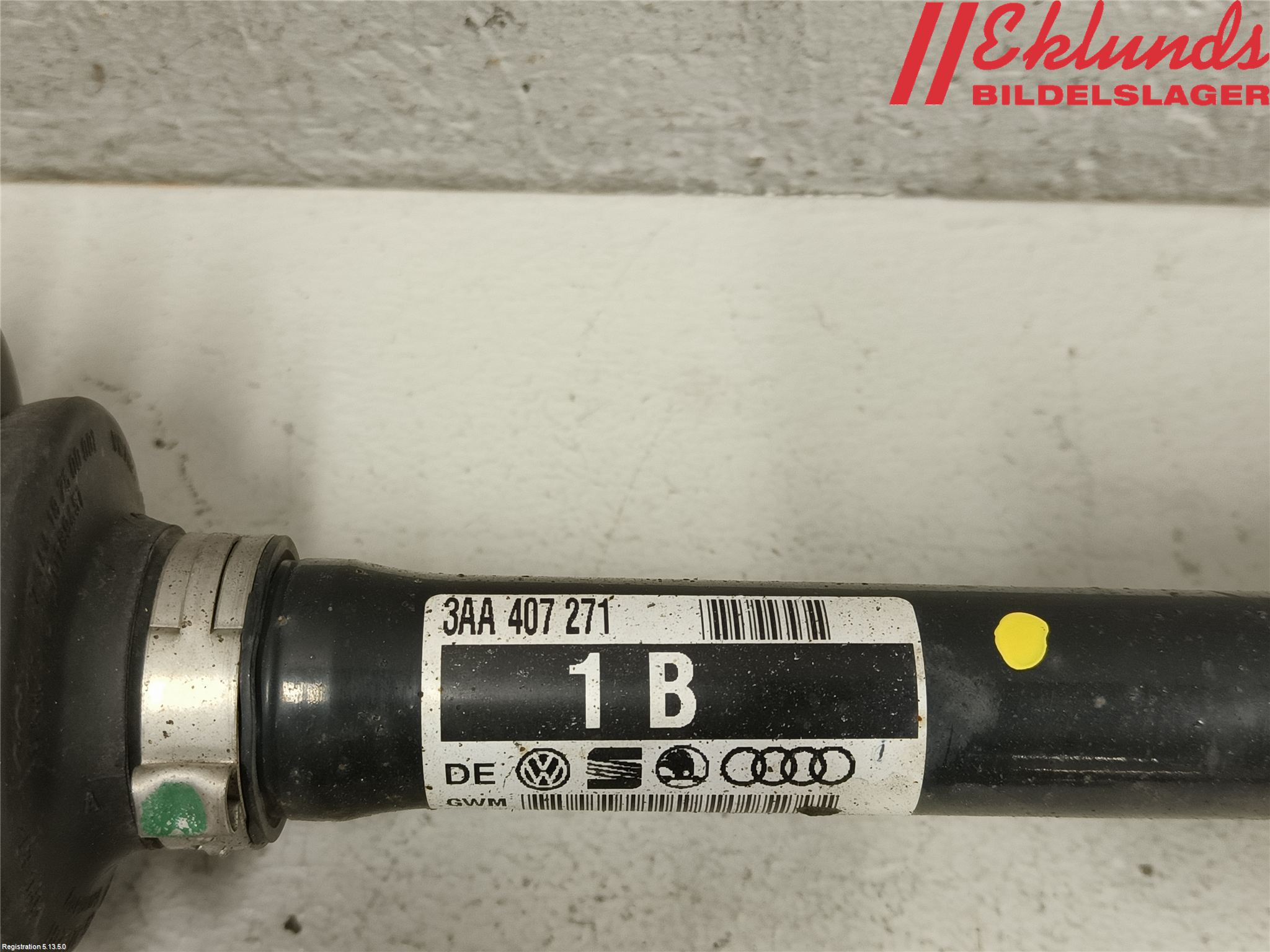 Volkswagen VW CADDY 16-20 Drivaxel Fram Vänster