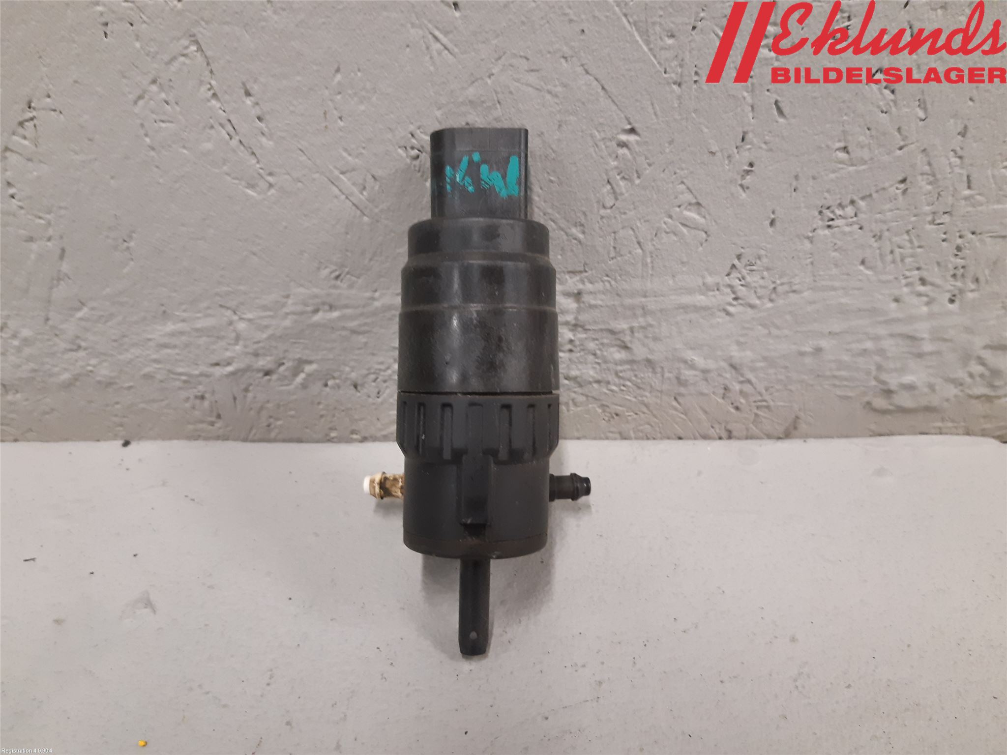 Volkswagen VW POLO 10-17 Spolarpump Vindruta