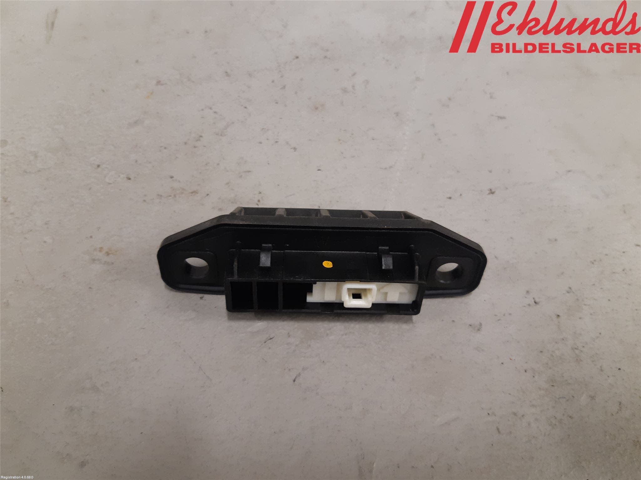 Toyota YARIS XP130 15-20 Bakluckehandtag