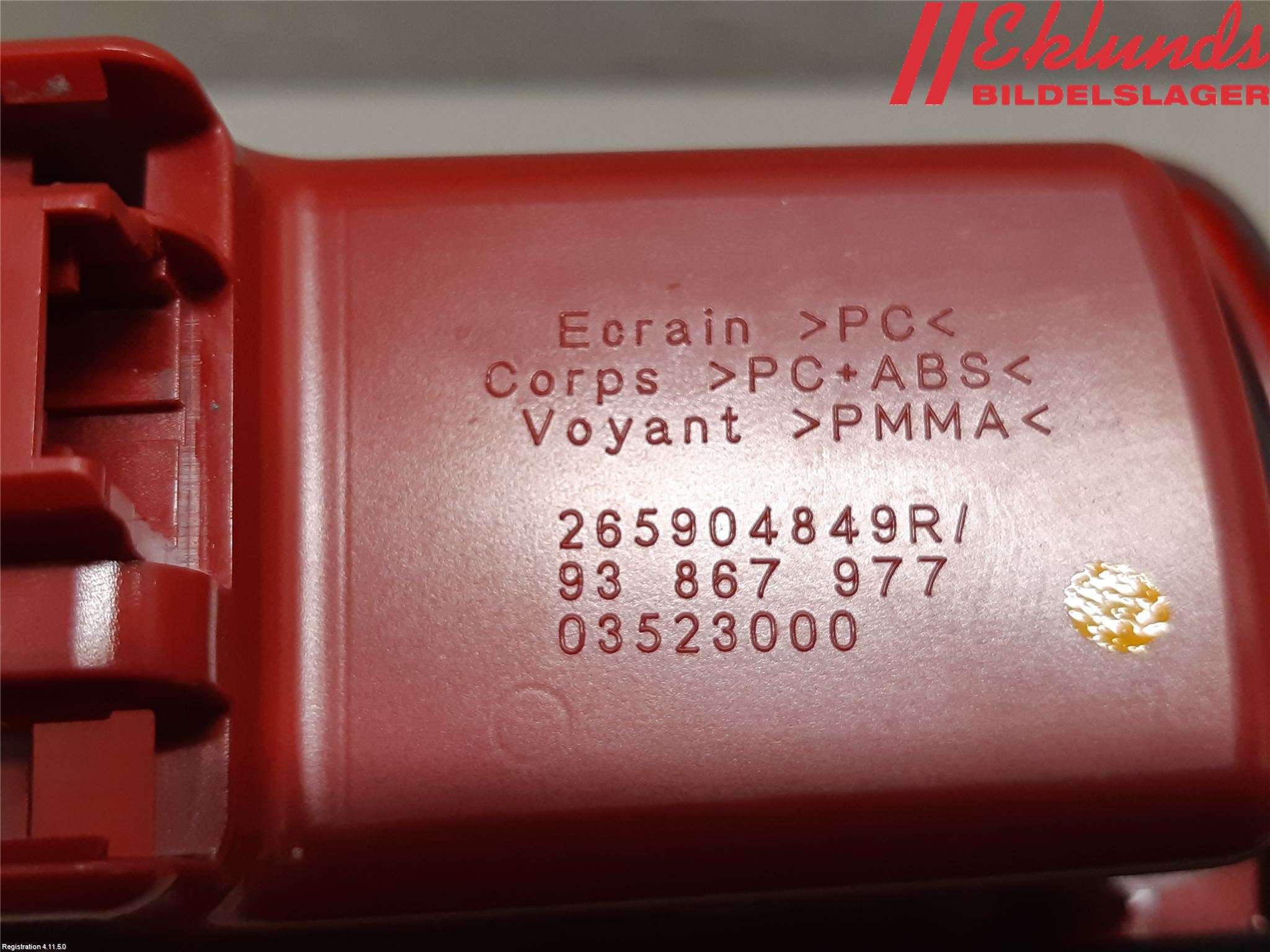 Renault TRAFIC/E-TECH 15- Bromsljus Bakruta