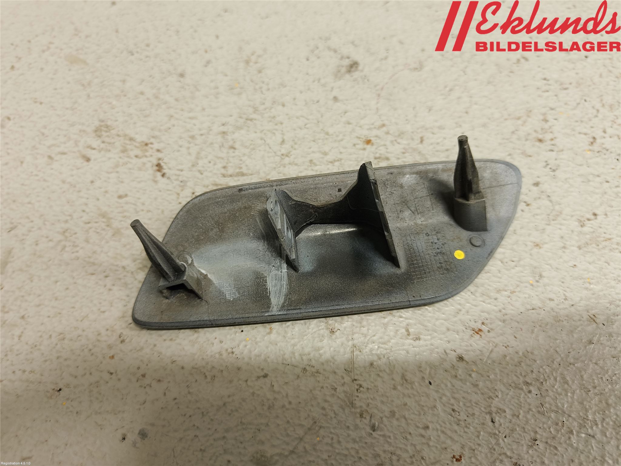 Audi A6/S6     05-11 Spolarmunstycke Strålkastare