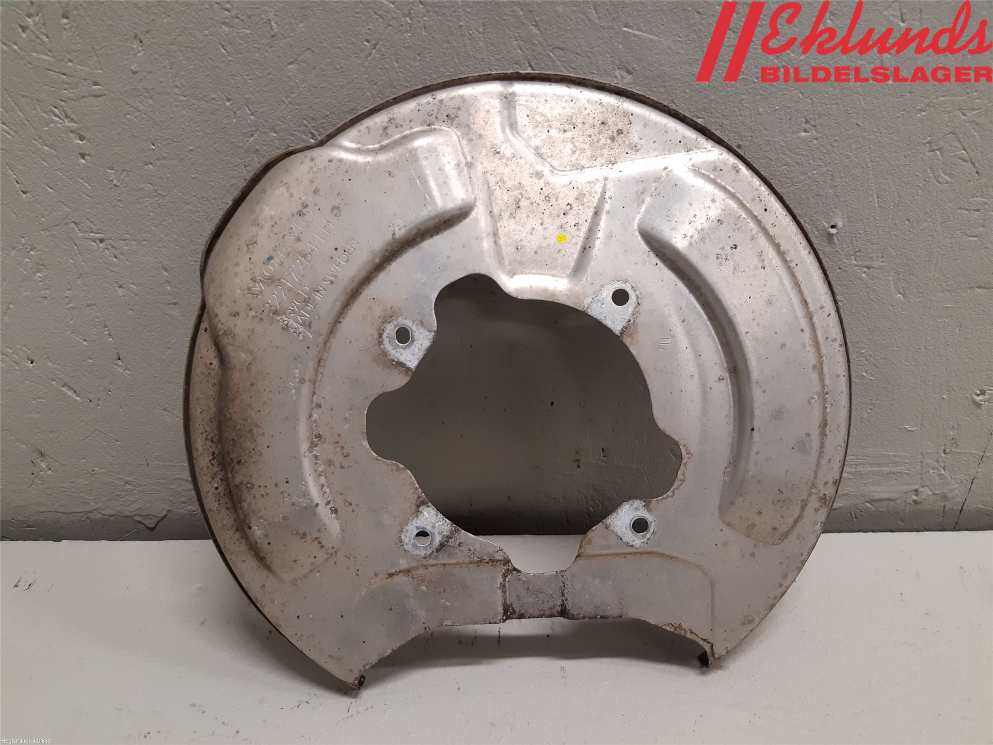 Volvo V90 17->> Bromssköld Bak