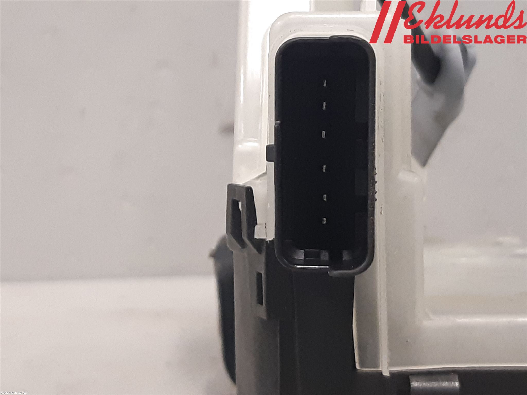 Toyota PROACE II 16- Låskista-Dörrlås