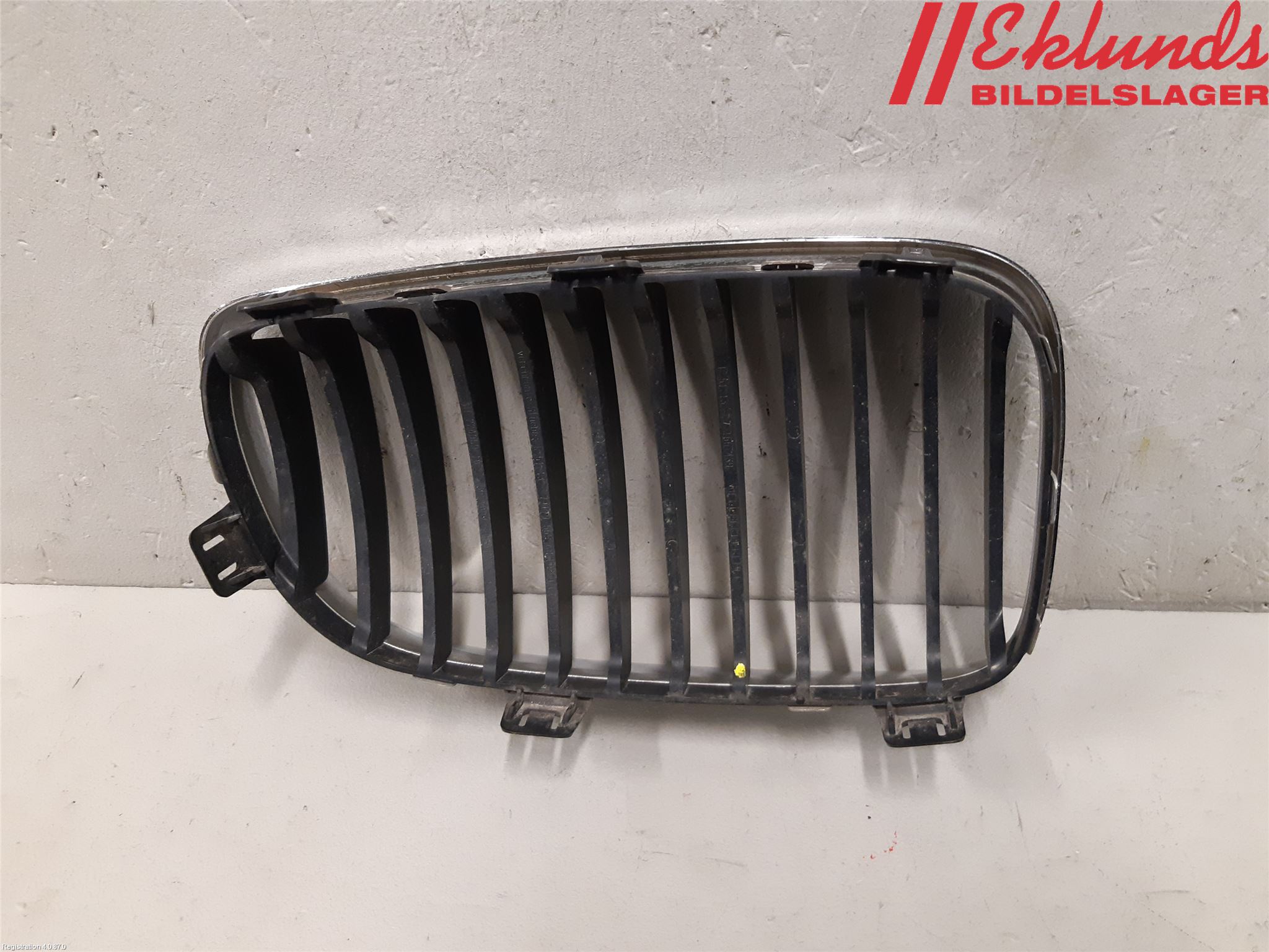 BMW 1 E87/81 5D/3D 03-11 Grilldel Vänster