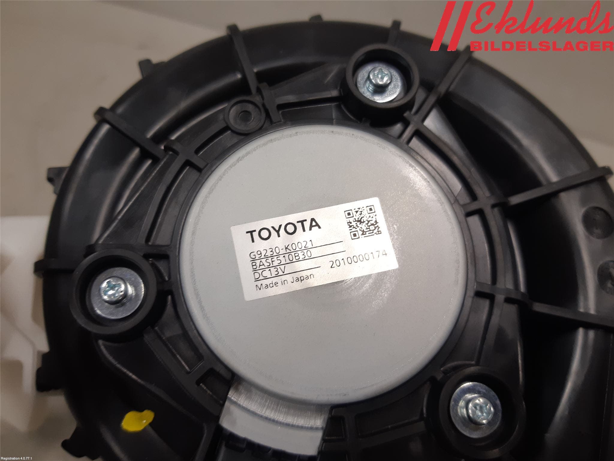 Toyota YARIS XP21 20- Kylfläkt El