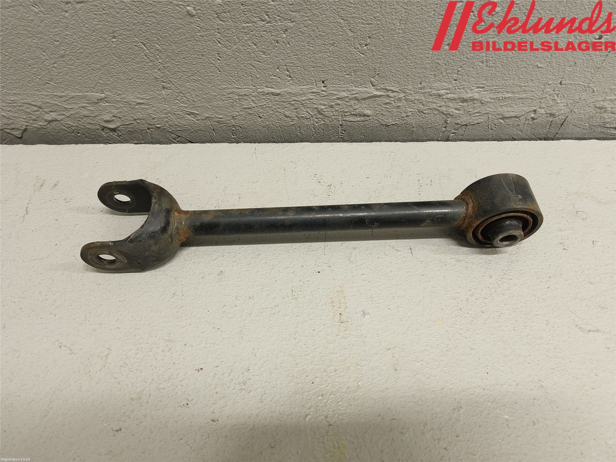 Toyota COROLLA 19- Bärarm Bak Övre Höger