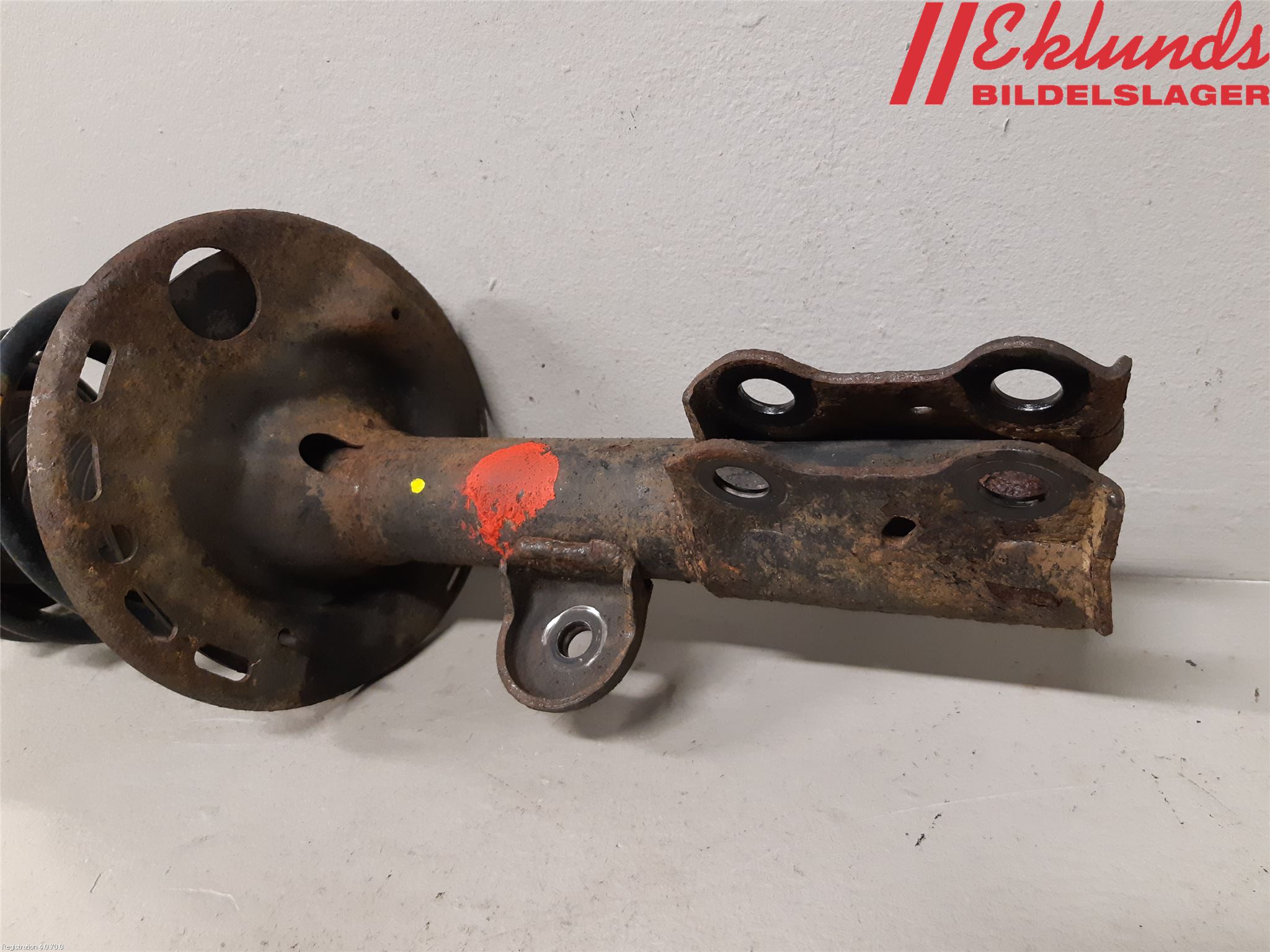 Toyota RAV4 13-18 Fjäderben Fram Vänster