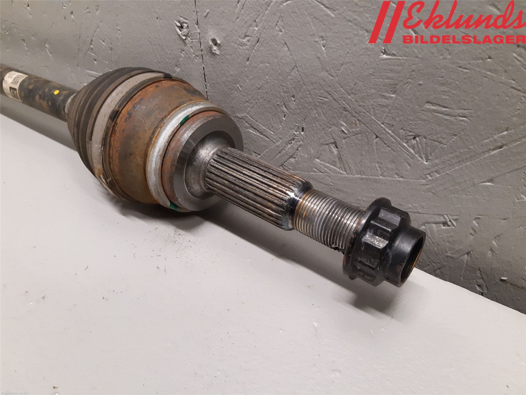 Toyota RAV4 19- Drivaxel Bak Höger