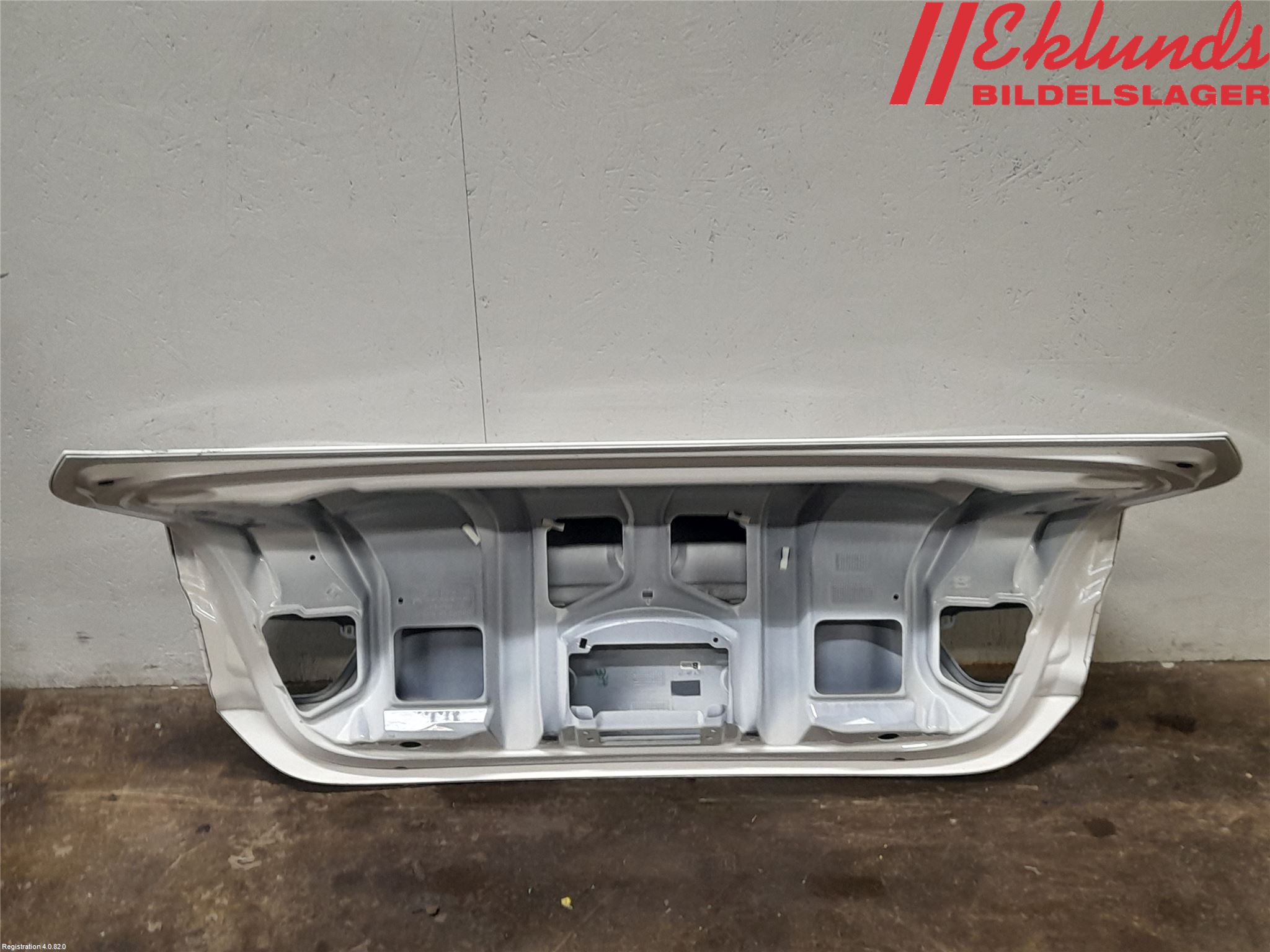 BMW 4 F32/F33/F82/F83 13-20 Baklucka (Ej Med Ruta)
