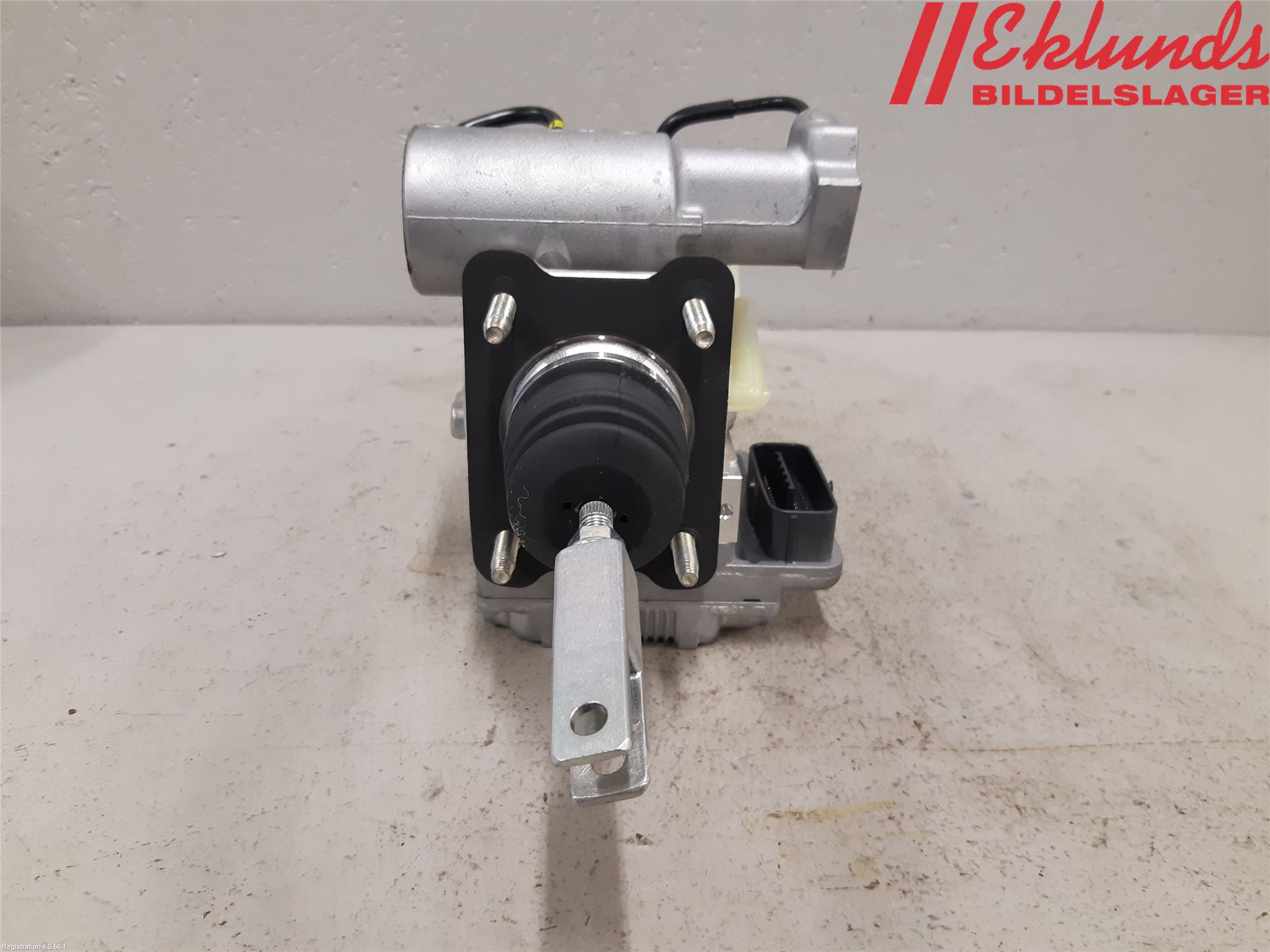 Toyota RAV4 13-18 Bromsservo