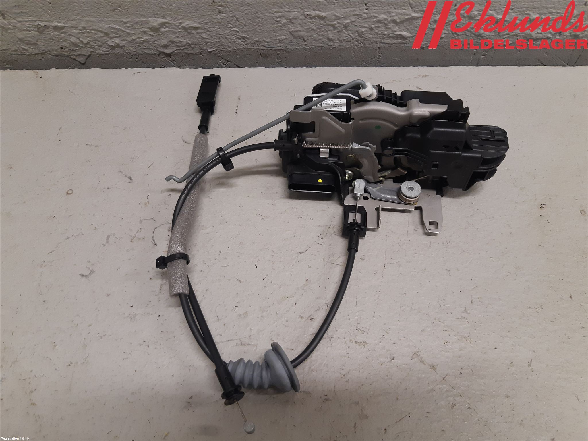 Volvo XC90/RECHARGE 16- Låskista-Dörrlås