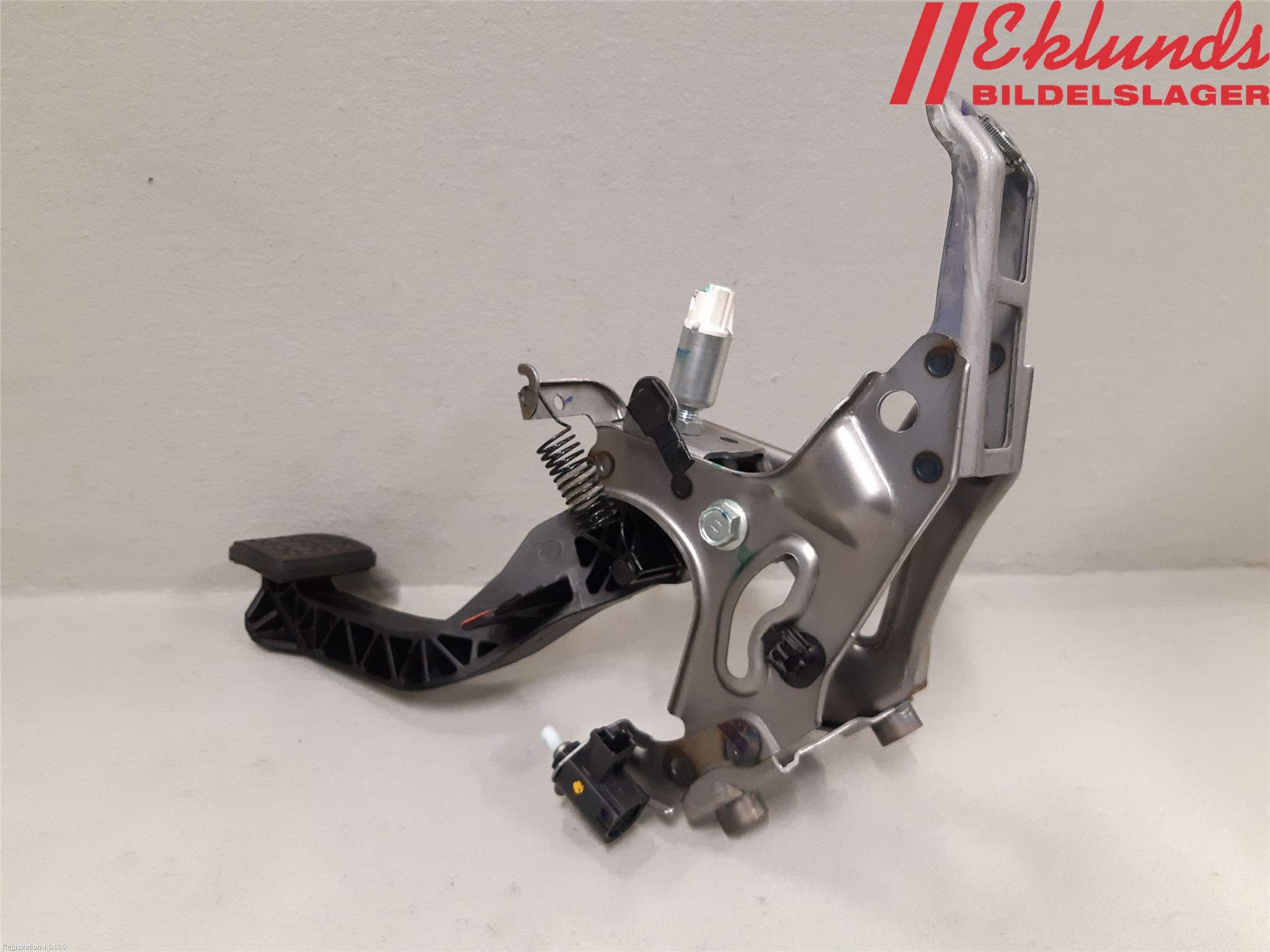 Toyota YARIS XP130 15-20 Kopplingspedal