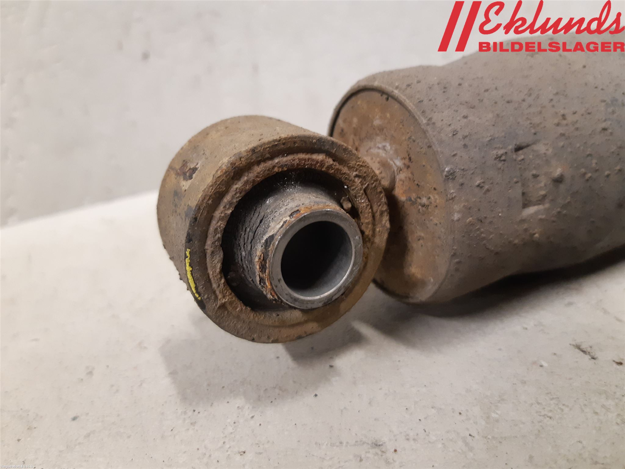 Hyundai H-1/STAREX 08-21 Stötdämpare Bak