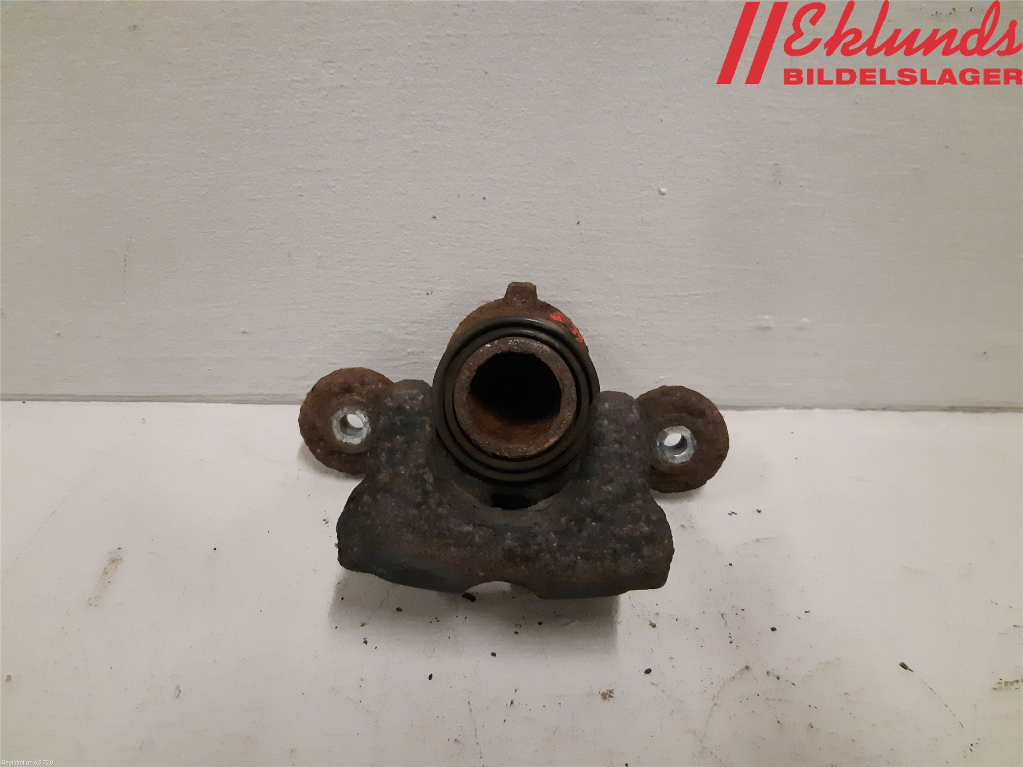 BMW 1 E87/81 5D/3D 03-11 Bromsok Bak Vänster