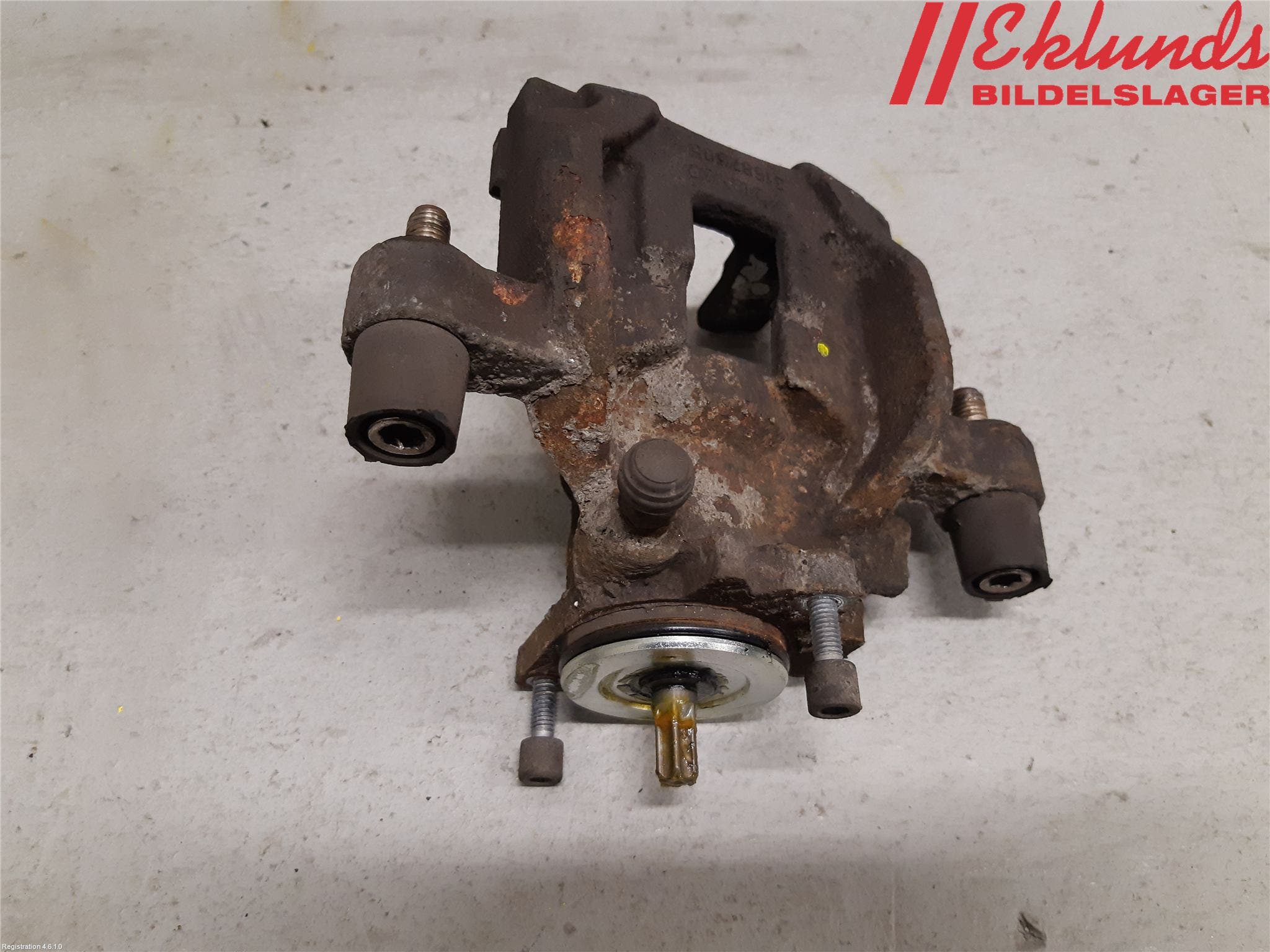 Volvo V60 19- Bromsok Bak Vänster