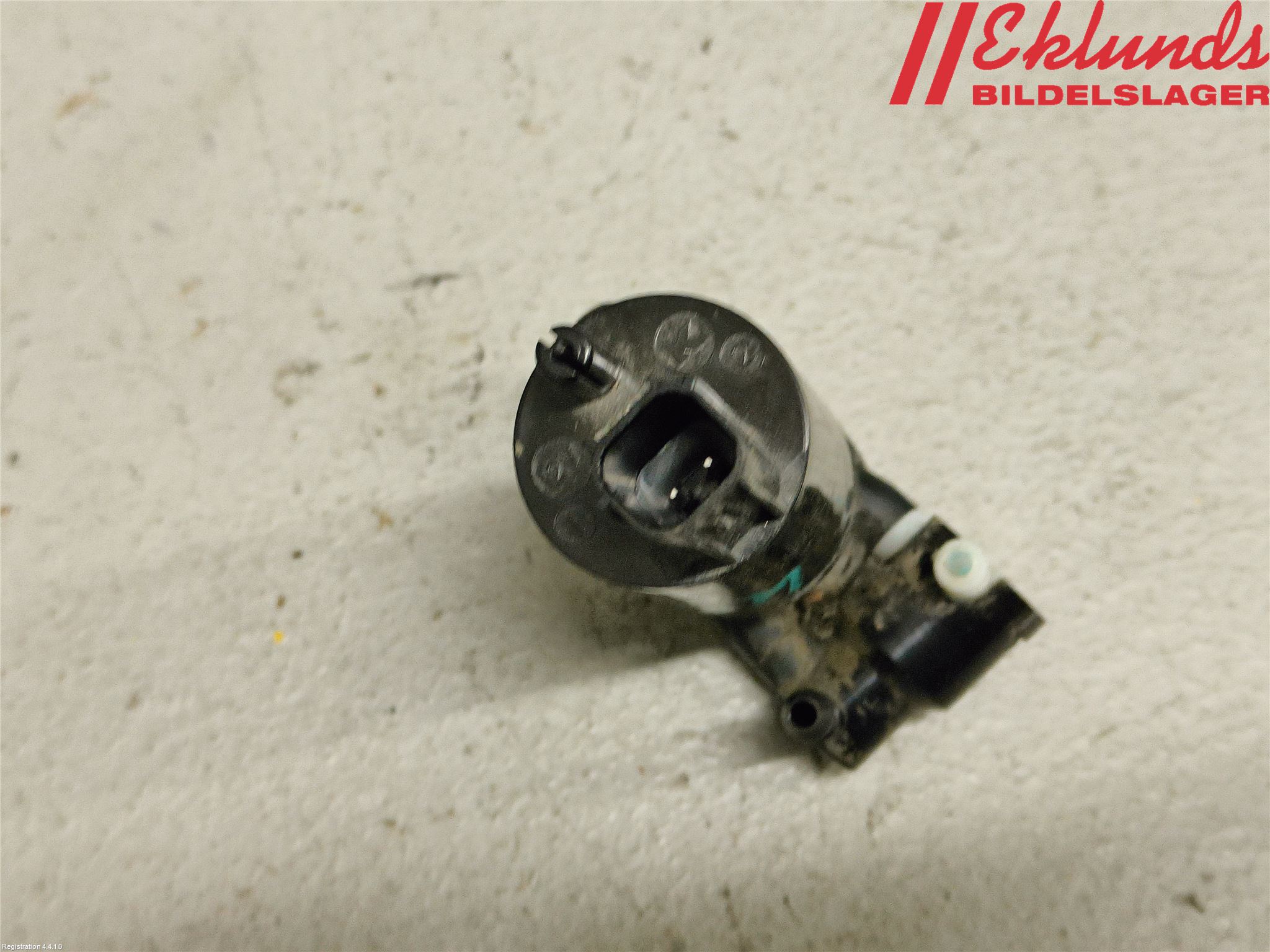 Volvo V40 CROSS COUNTRY 13-19 Spolarpump Vindruta