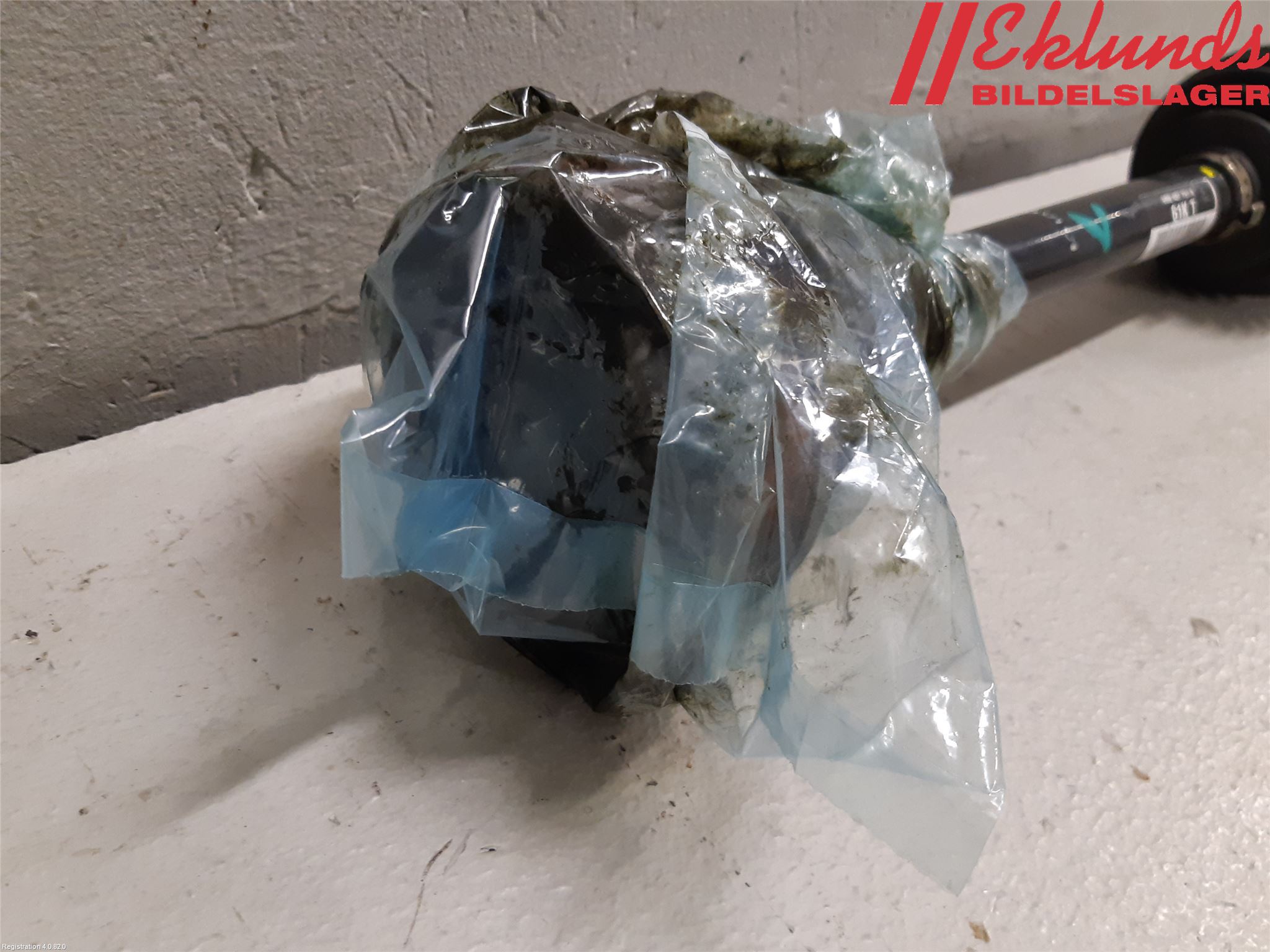 Audi A1/S1 11-18 Drivaxel Fram Vänster