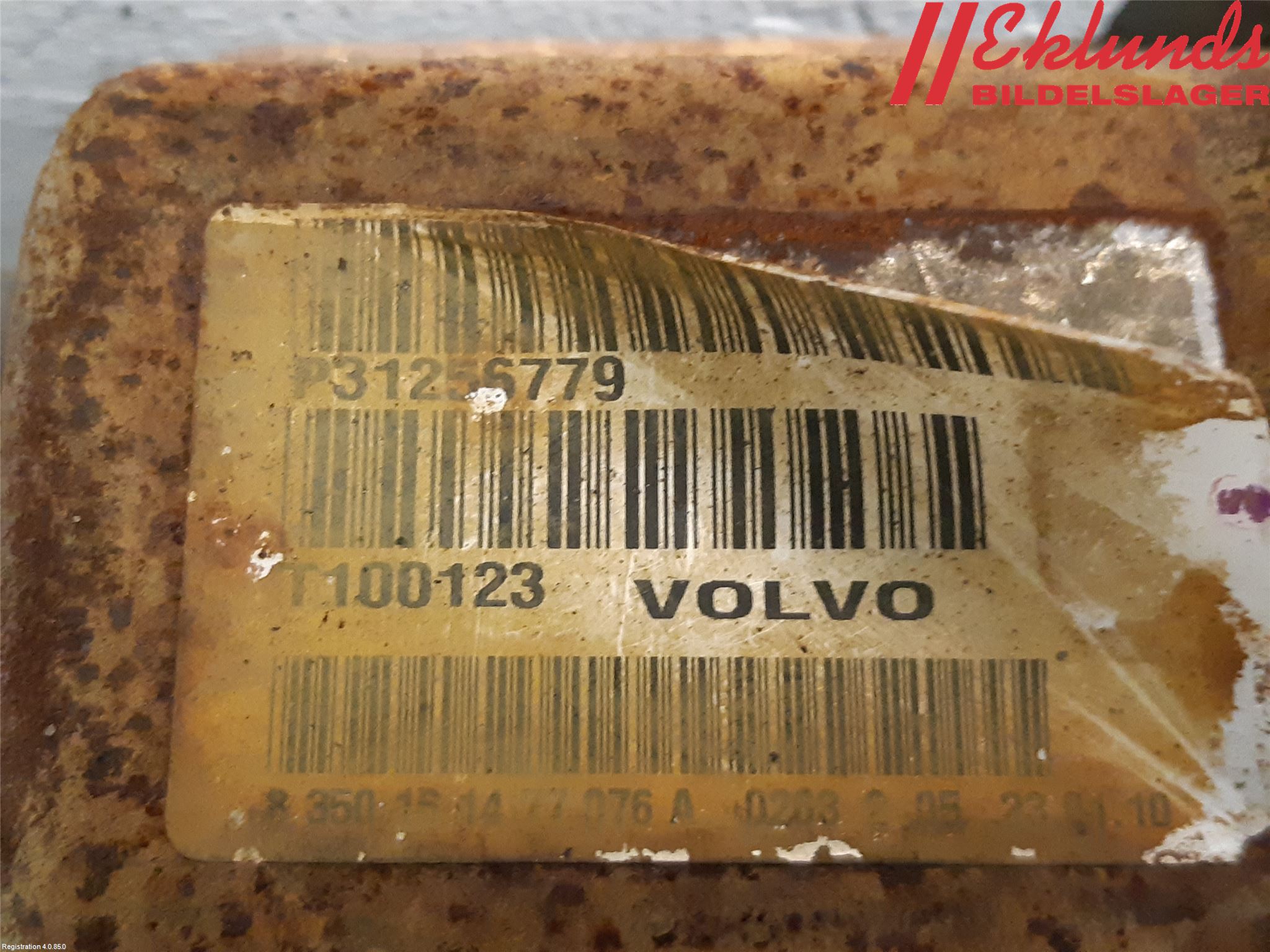 Volvo V70 08-13 Drivaxel Fram Vänster
