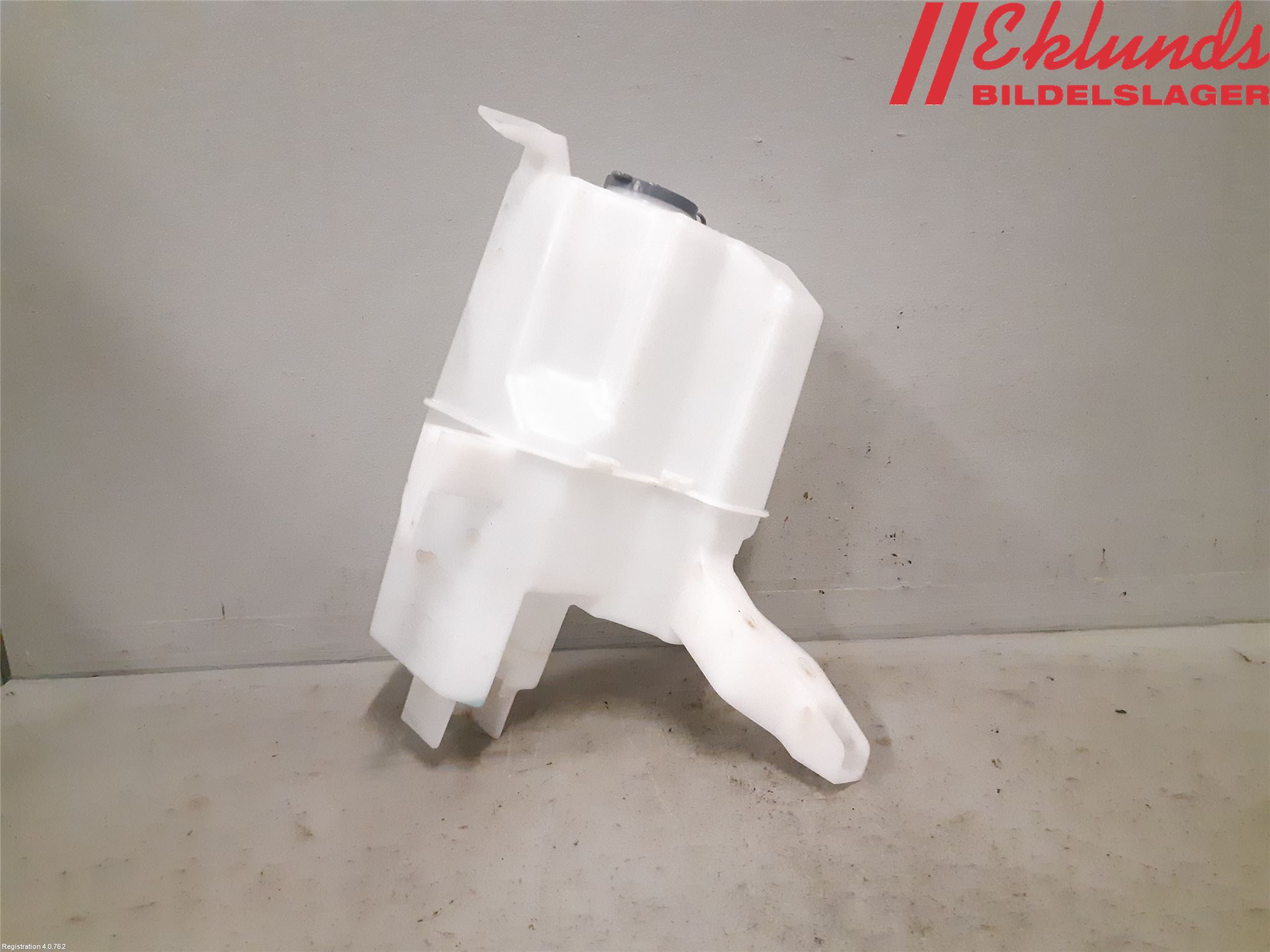 Nissan NV200/NV200 COMBI Spolartank Vindruta