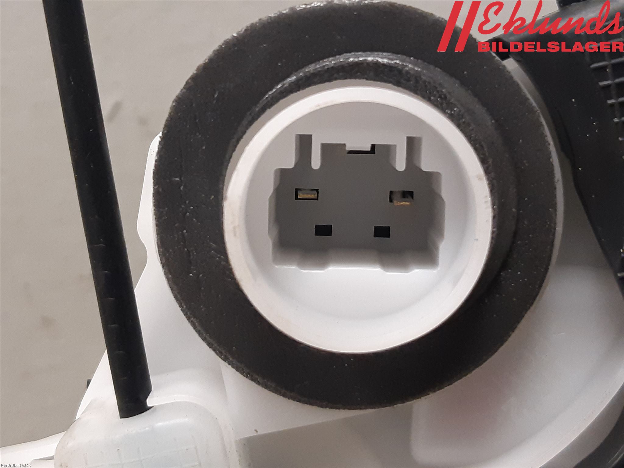 Toyota YARIS XP21 20- Låskista-Dörrlås