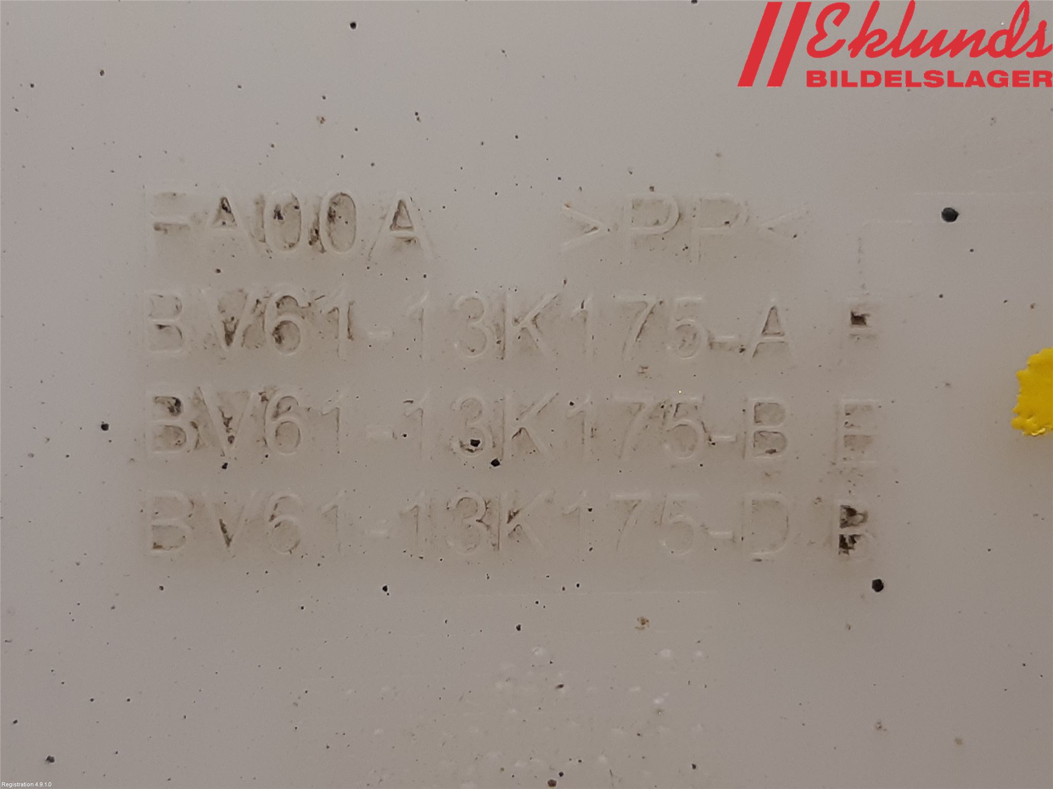 Ford FOCUS 15-18 Spolartank Vindruta-Strål