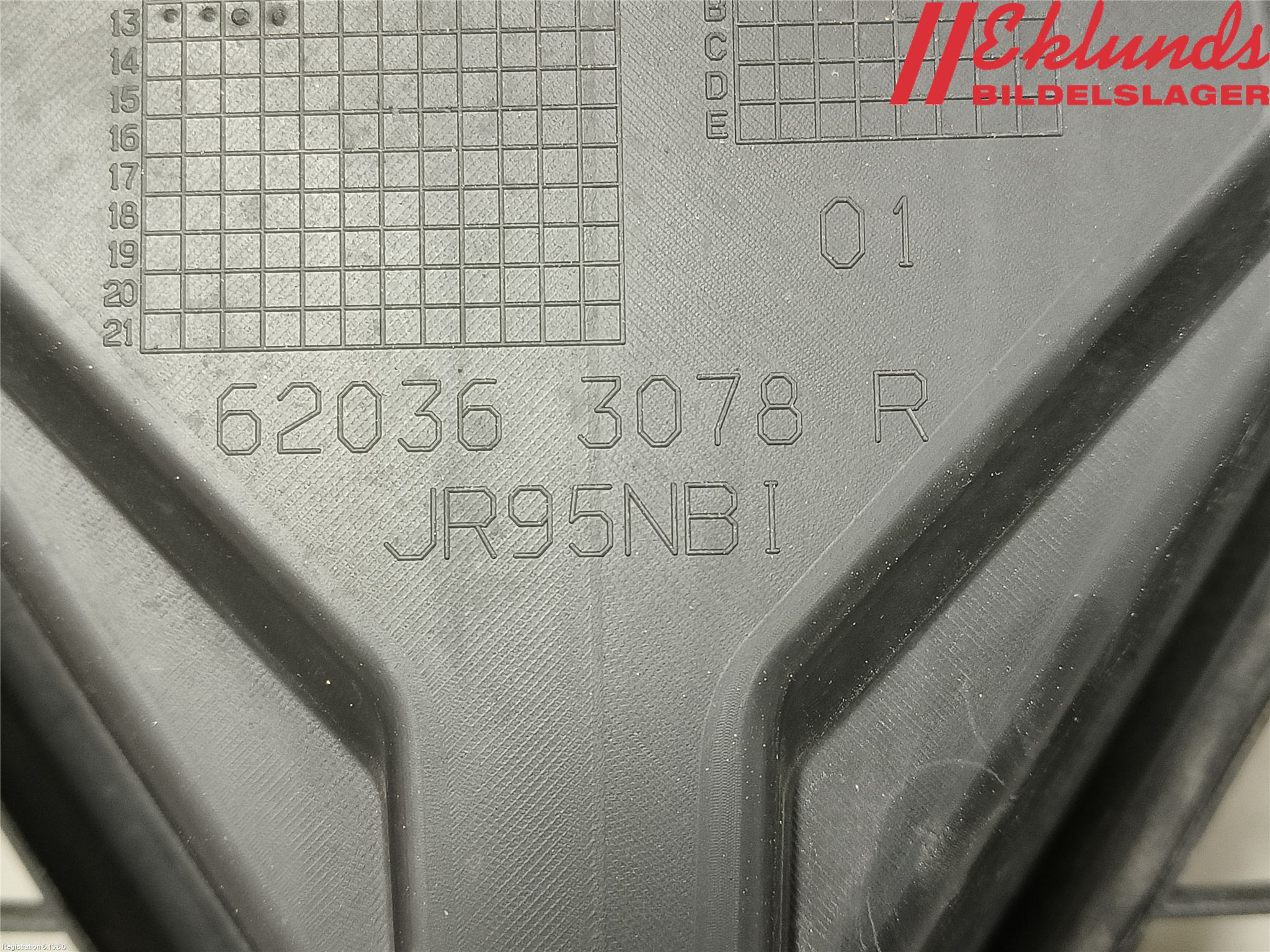 Renault SCÉNIC III / GRAND SCÉNIC 09-16 Grilldel Mitt