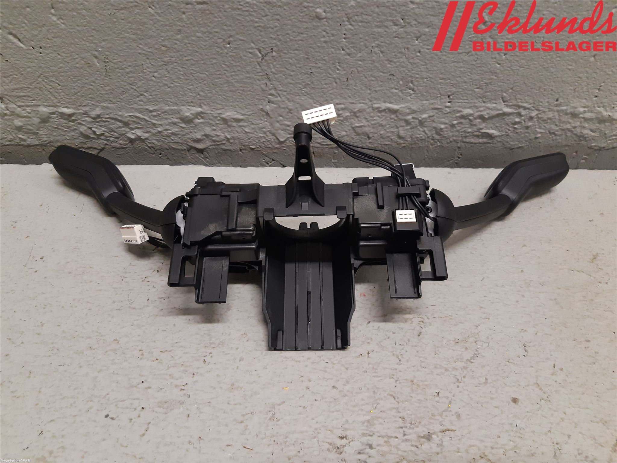 Volkswagen VW PASSAT 20-24 Spakcentral