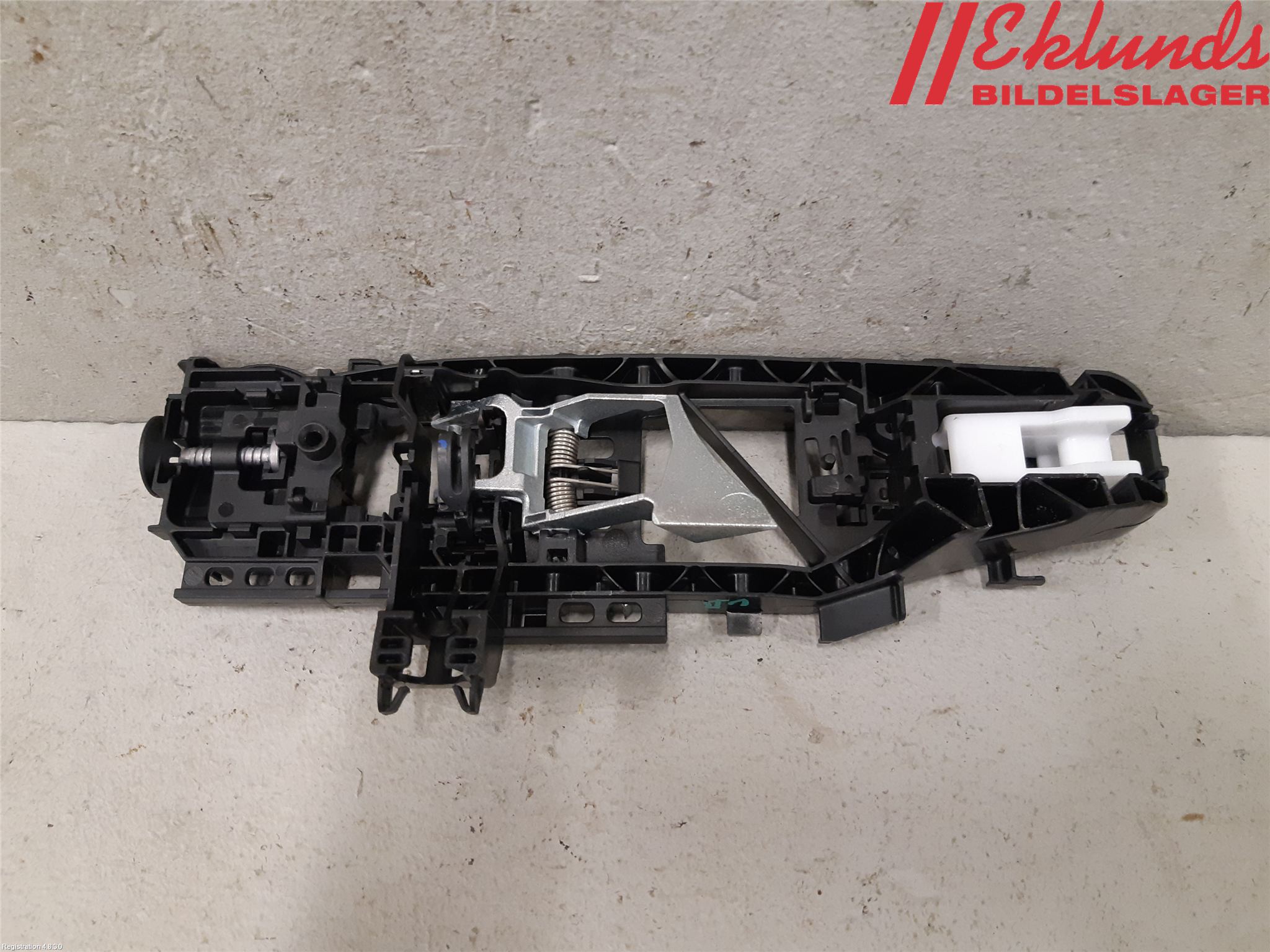Mercedes-Benz MB E-KLASS (W213) 16-23 Dörrhandtag Yttre Vä