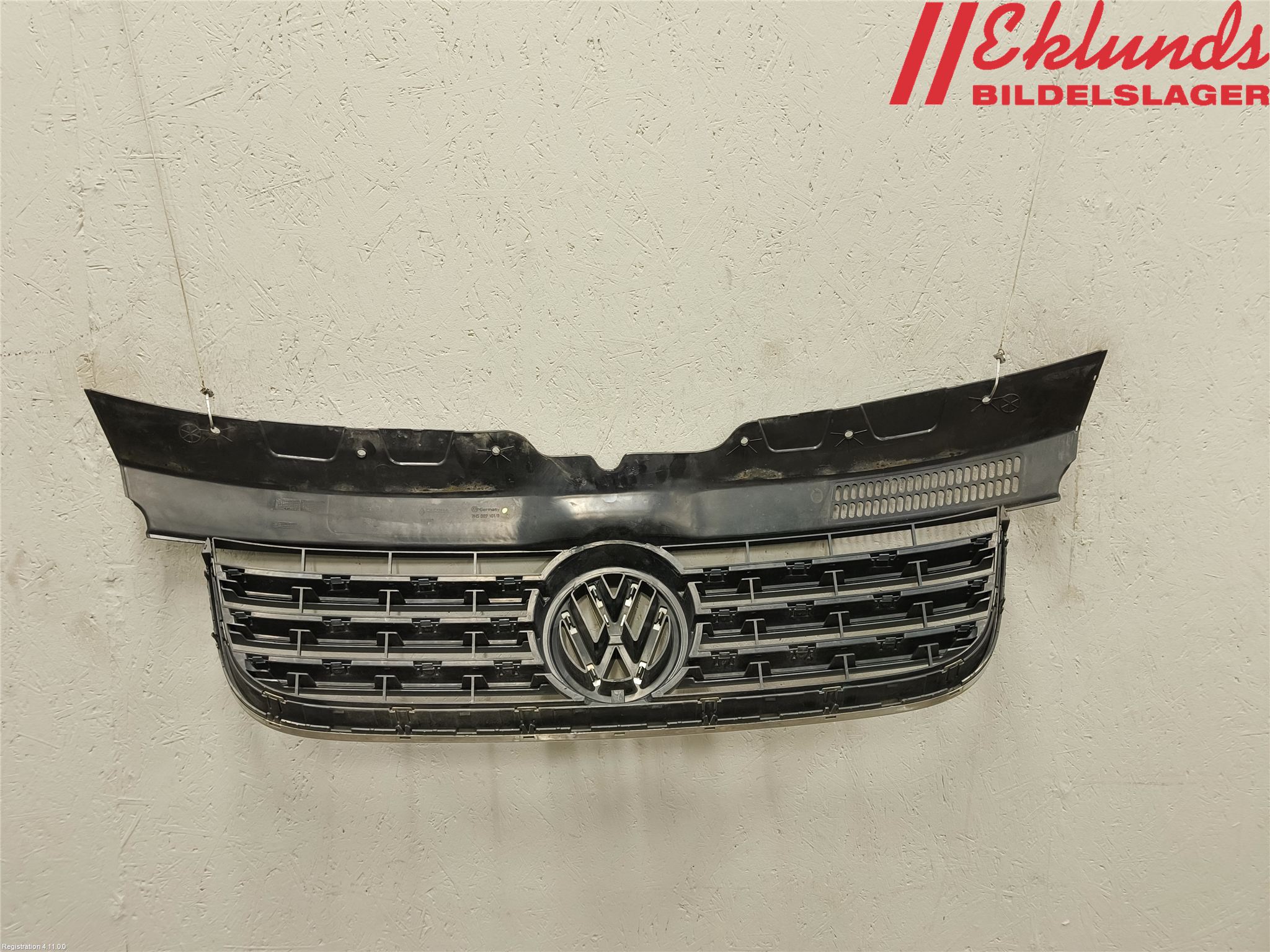 Volkswagen VW TRANSP/CARAVELLE (T5) 04-15 Grill Komp