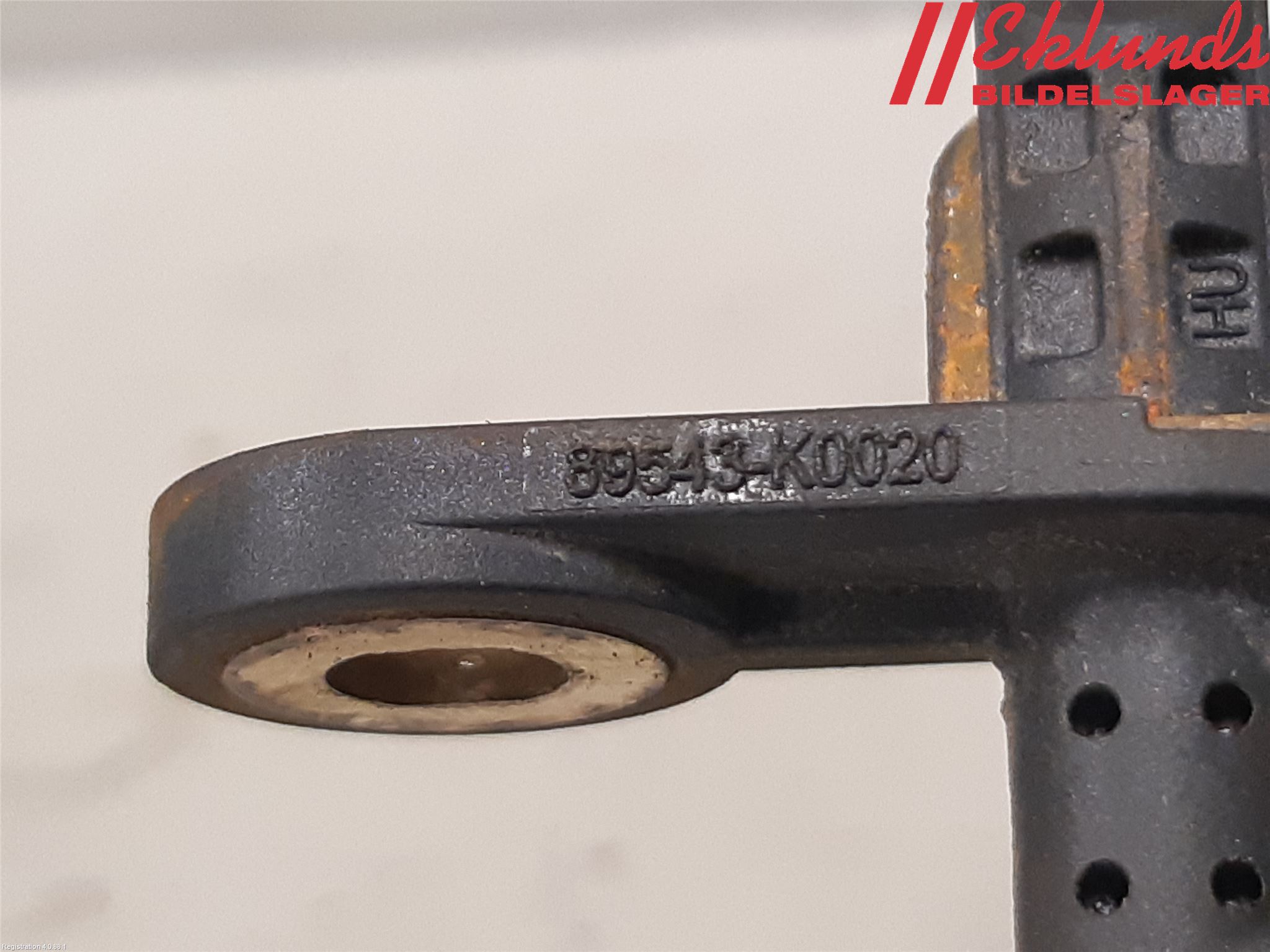 Toyota YARIS XP21 20- Abs Sensor