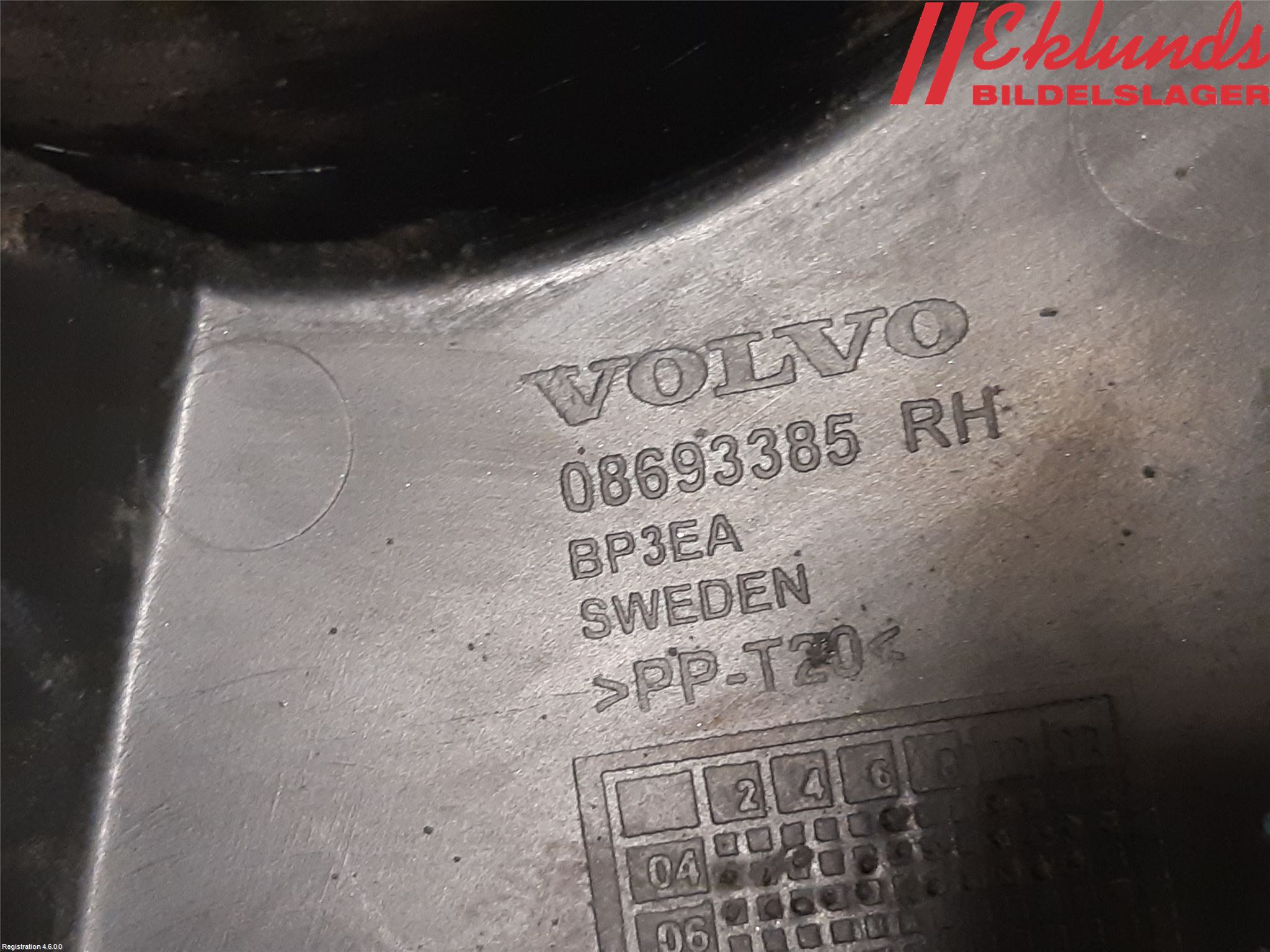 Volvo V70 05-08 Stötfångarfäste Bak Hö