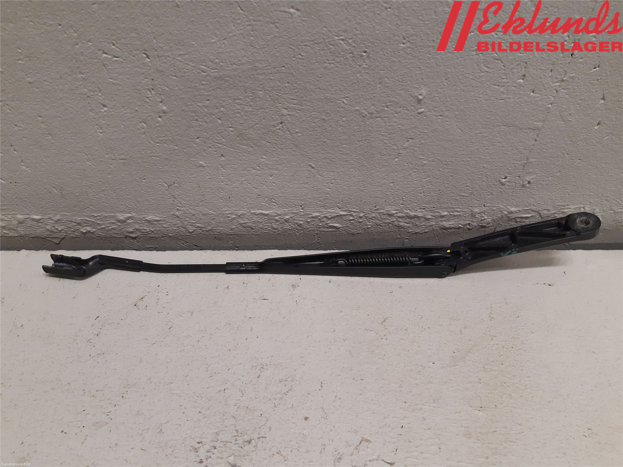 Volkswagen VW PASSAT 20-24 Torkararm Armar Vindruta