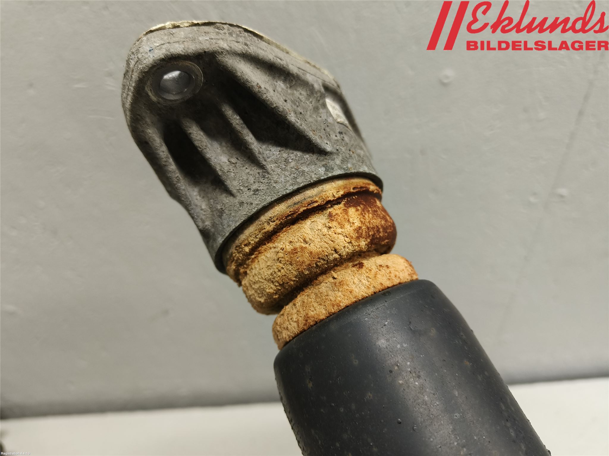 BMW 1 F20/F21 11-19 Stötdämpare Bak