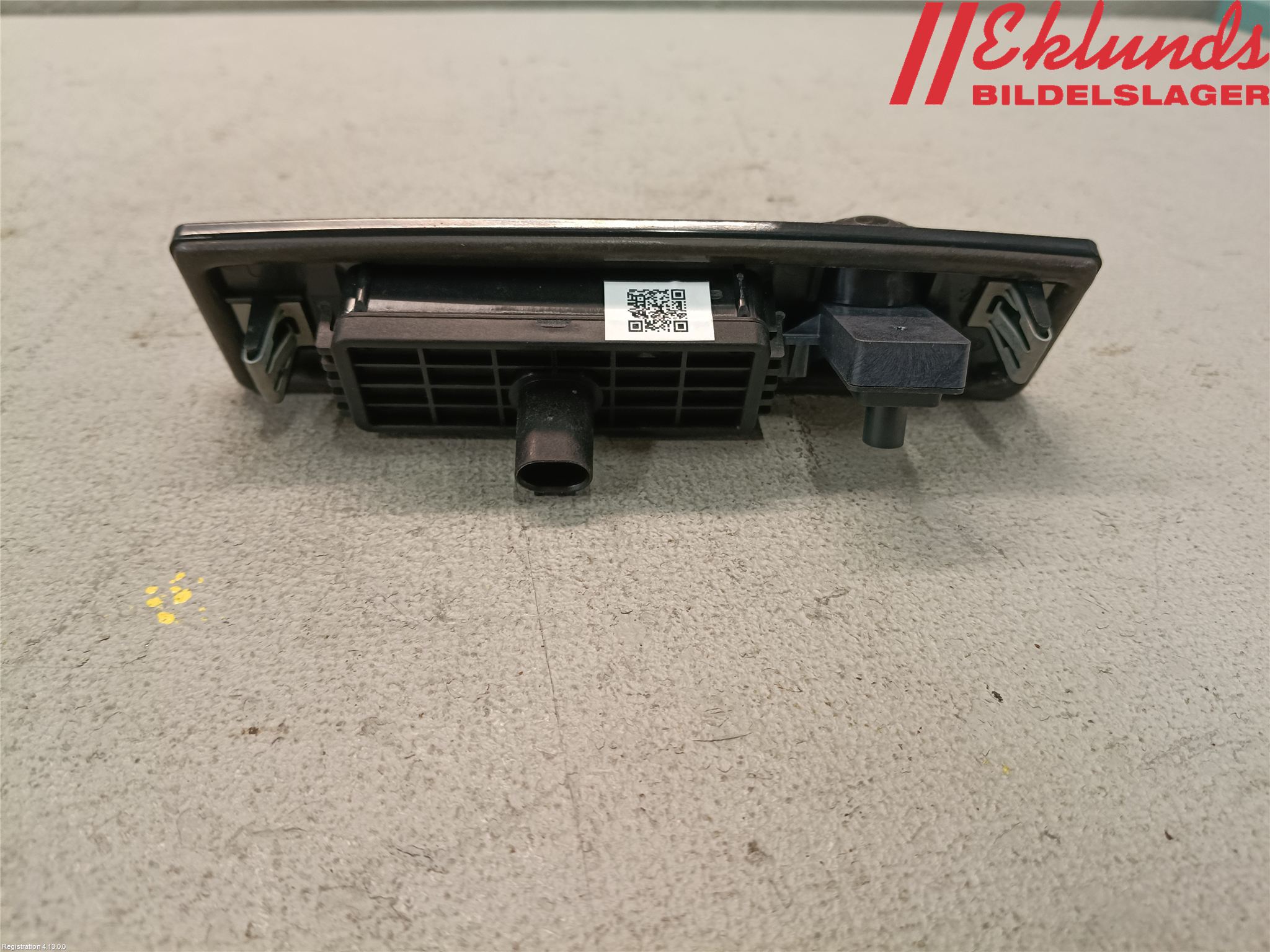 Tesla MODEL 3 17- Bakluckehandtag