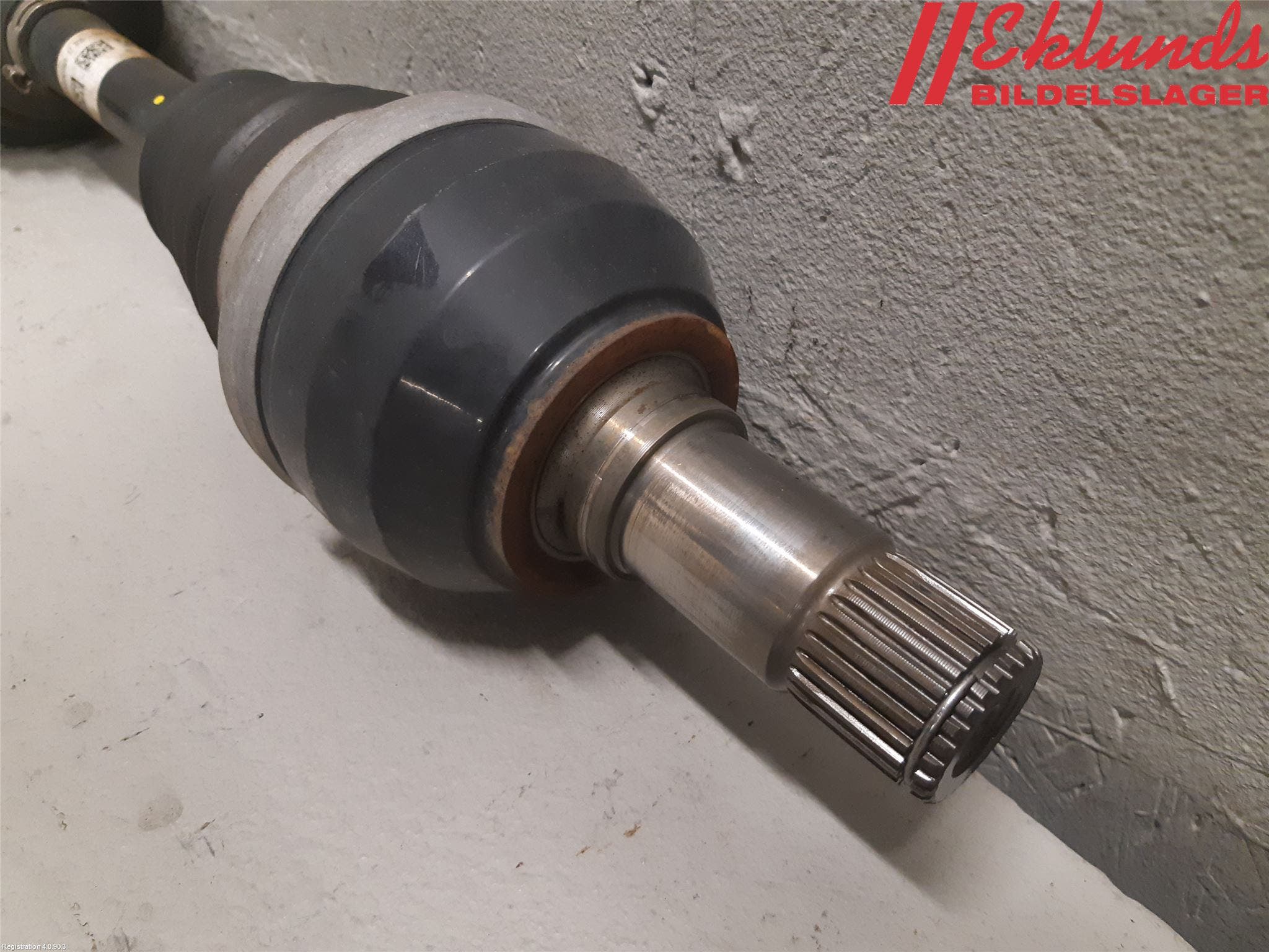 Mercedes-Benz MB CLA-KLASS (C117/X117) 13-19 Drivaxel Fram Vänster