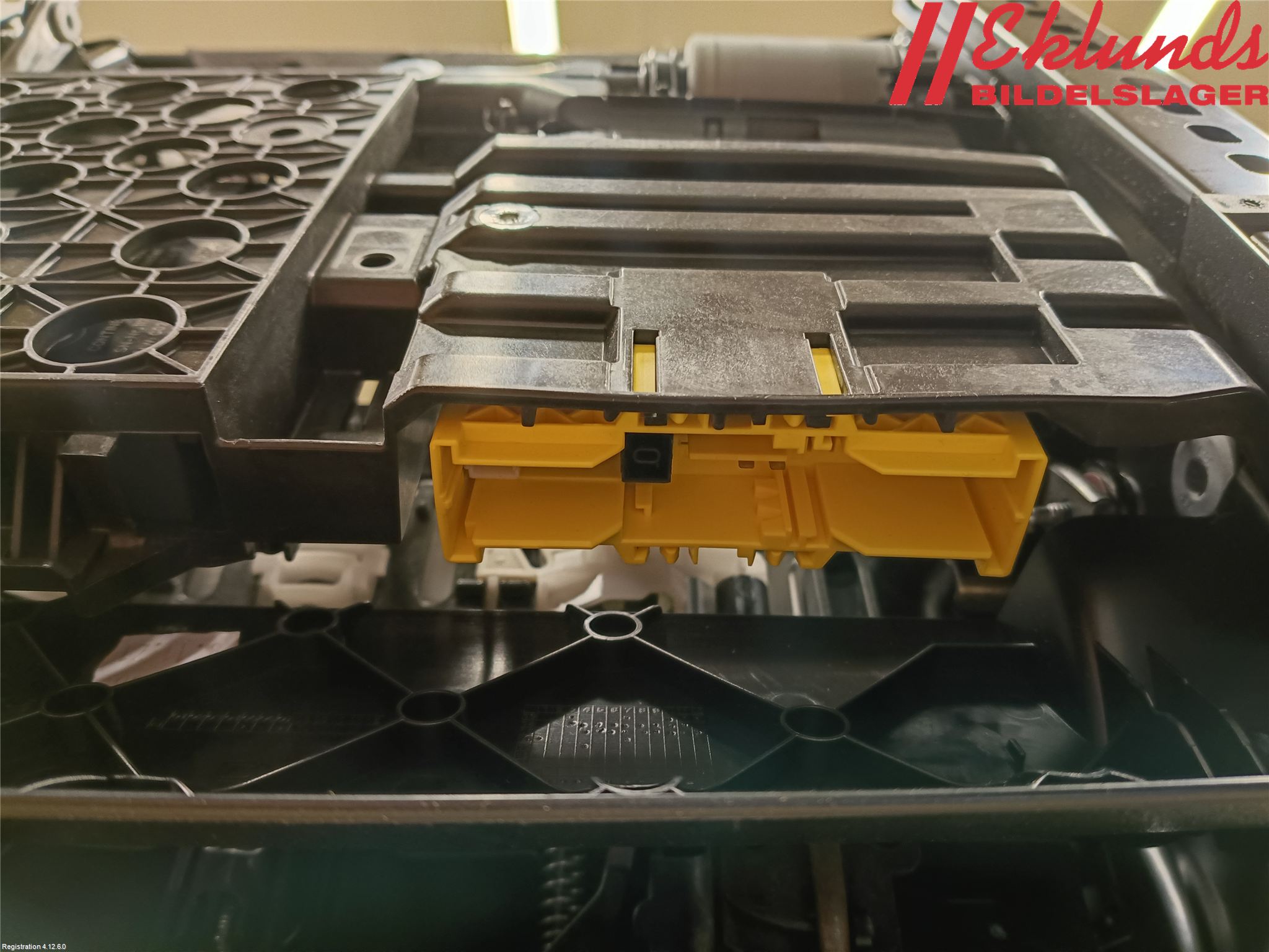 BMW 5 G30/G31/F90 17-23 Inredning Stolar-Säten Komp