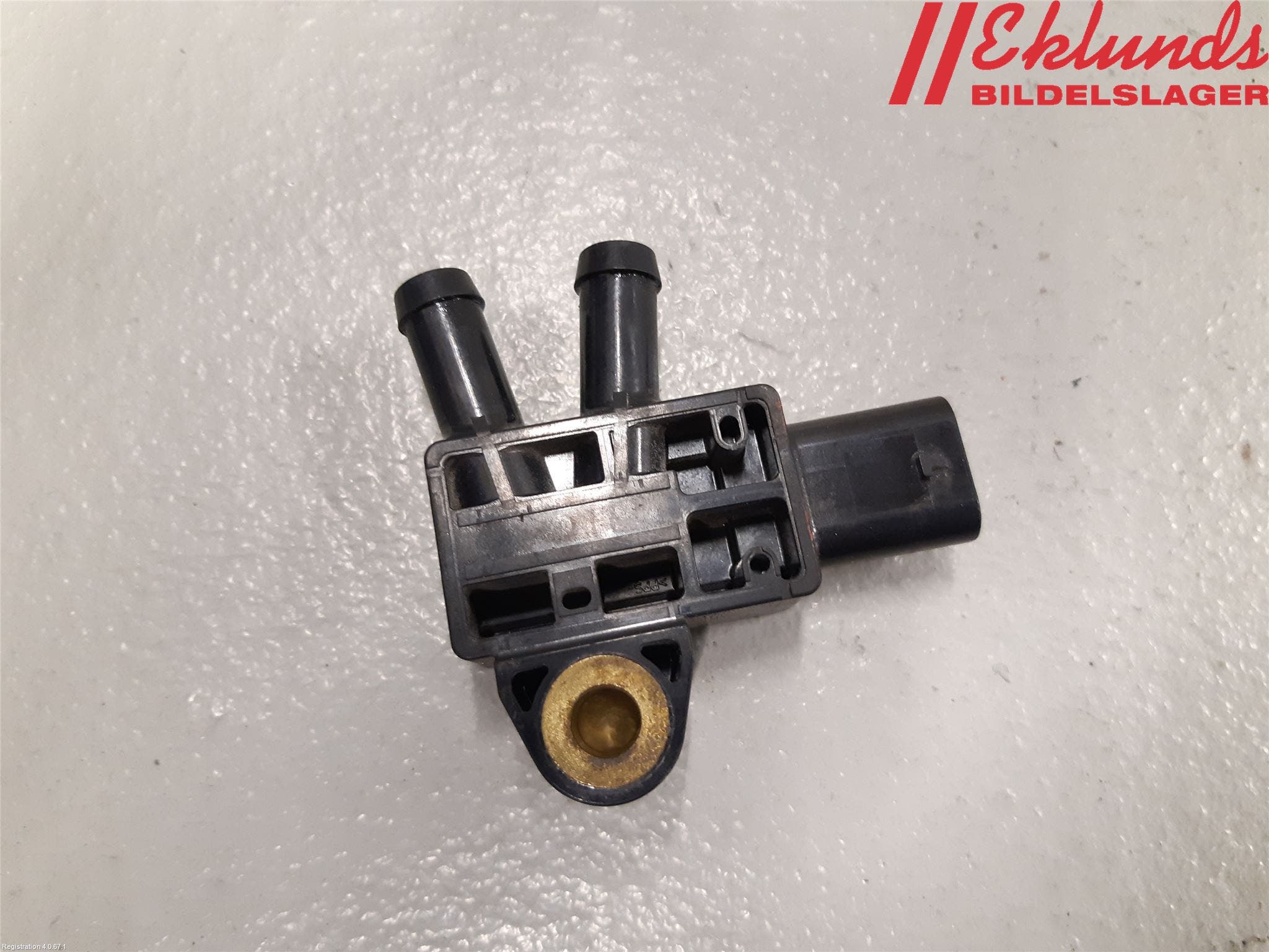 Mercedes-Benz MB C-KLASS (W205) 14-21 Sensor Avgas