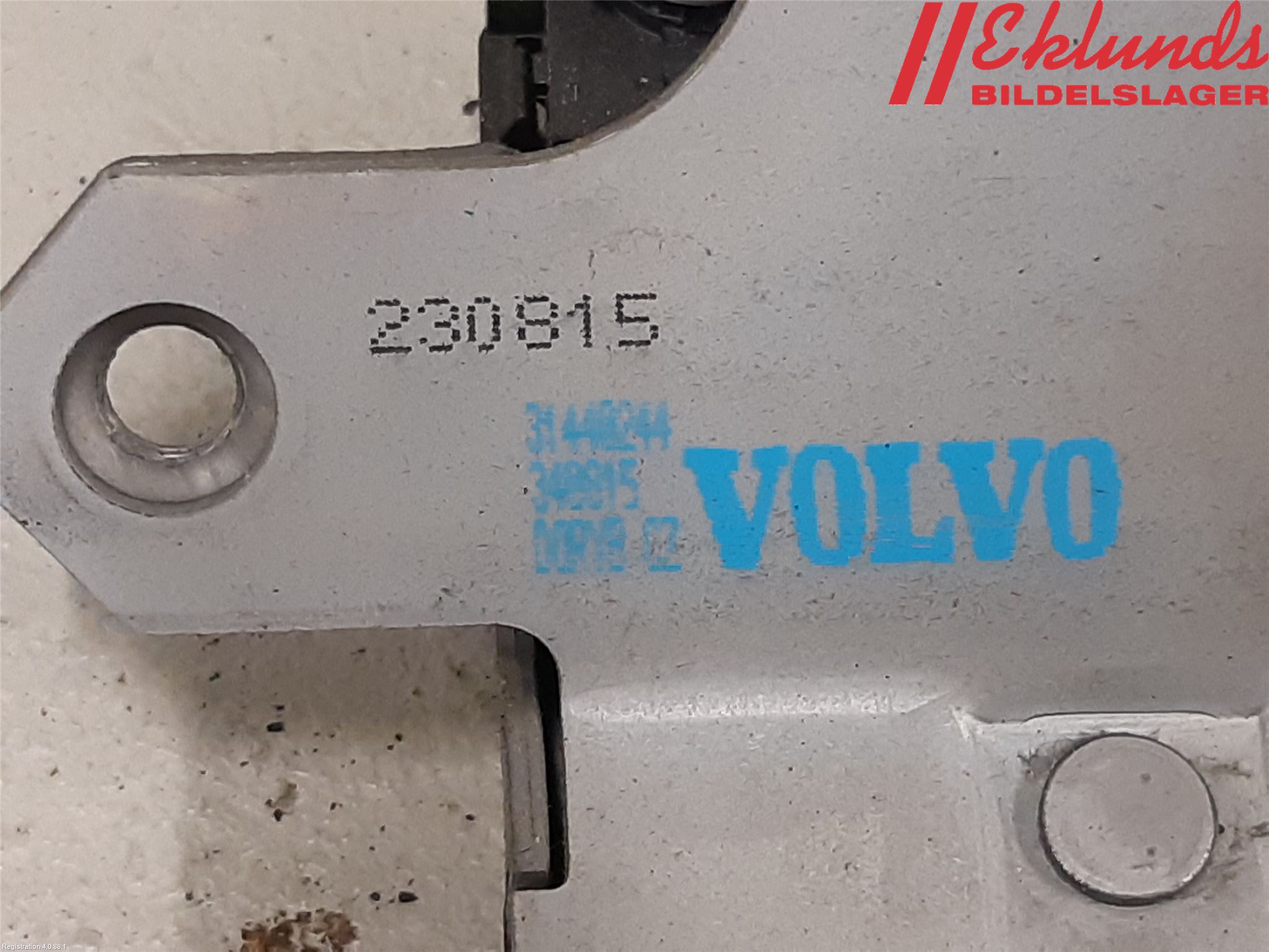 Volvo XC60 14-17 Låskista Baklucka