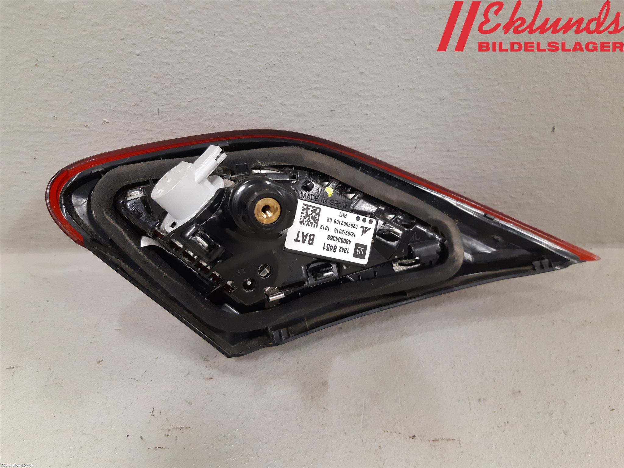 Opel CORSA E 15-19 Bakljus Lucka Vä