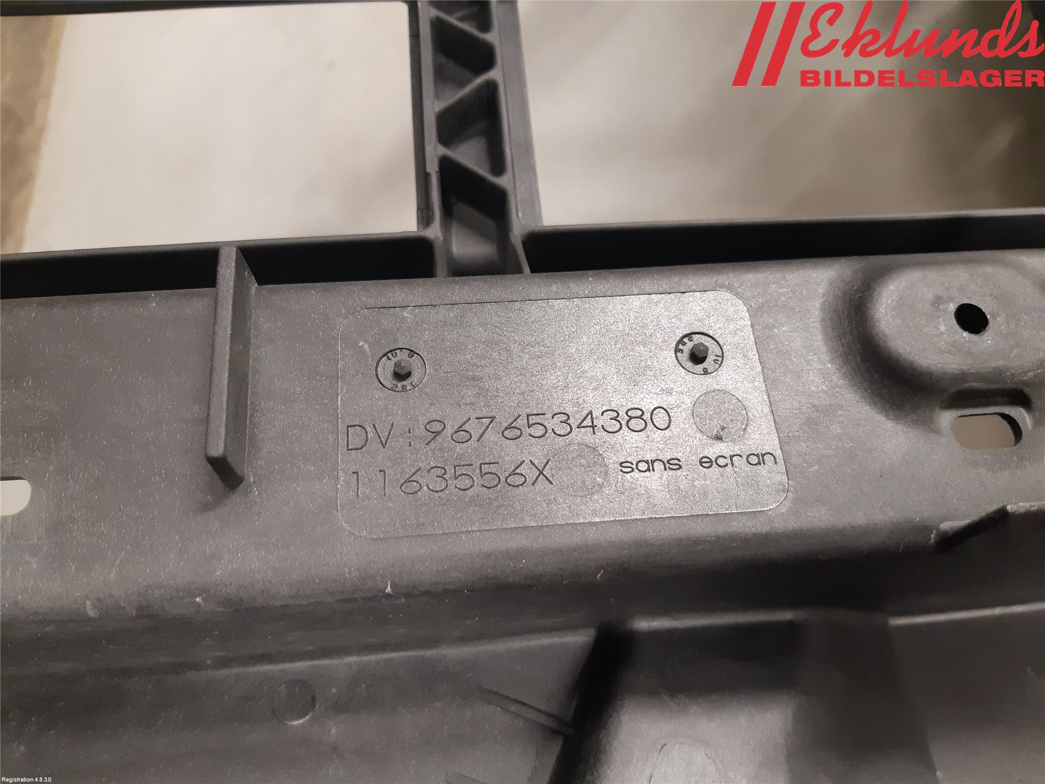 Peugeot 208 12-15 Frontplåt