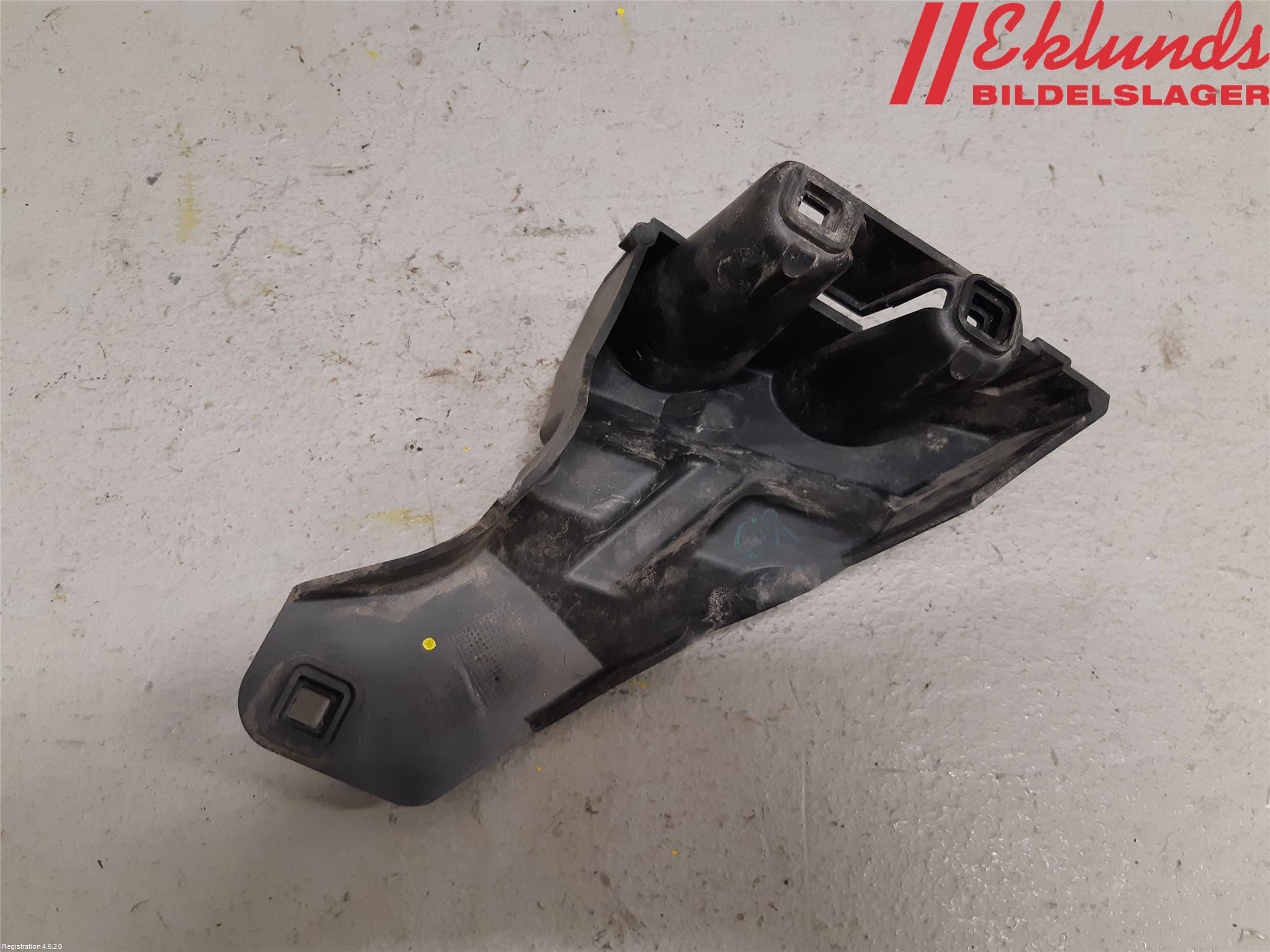 Volvo V70 05-08 Stötfångarfäste Bak Vä