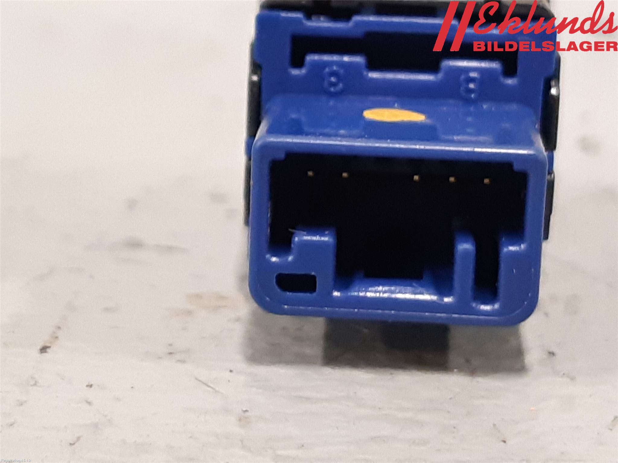 Toyota COROLLA 19- Strömställare Elruta