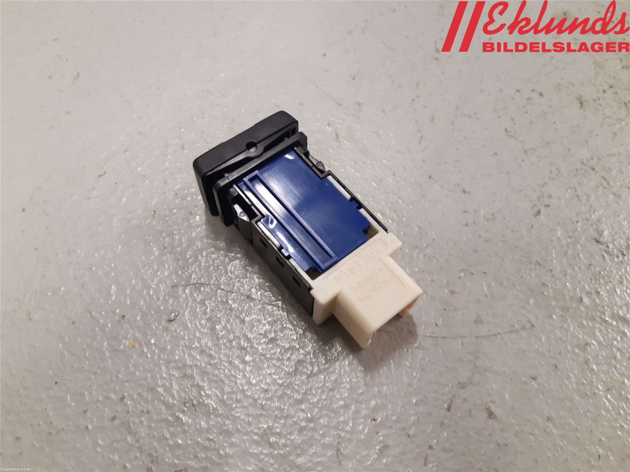 Toyota RAV4 13-18 Strömställare Stolvärme