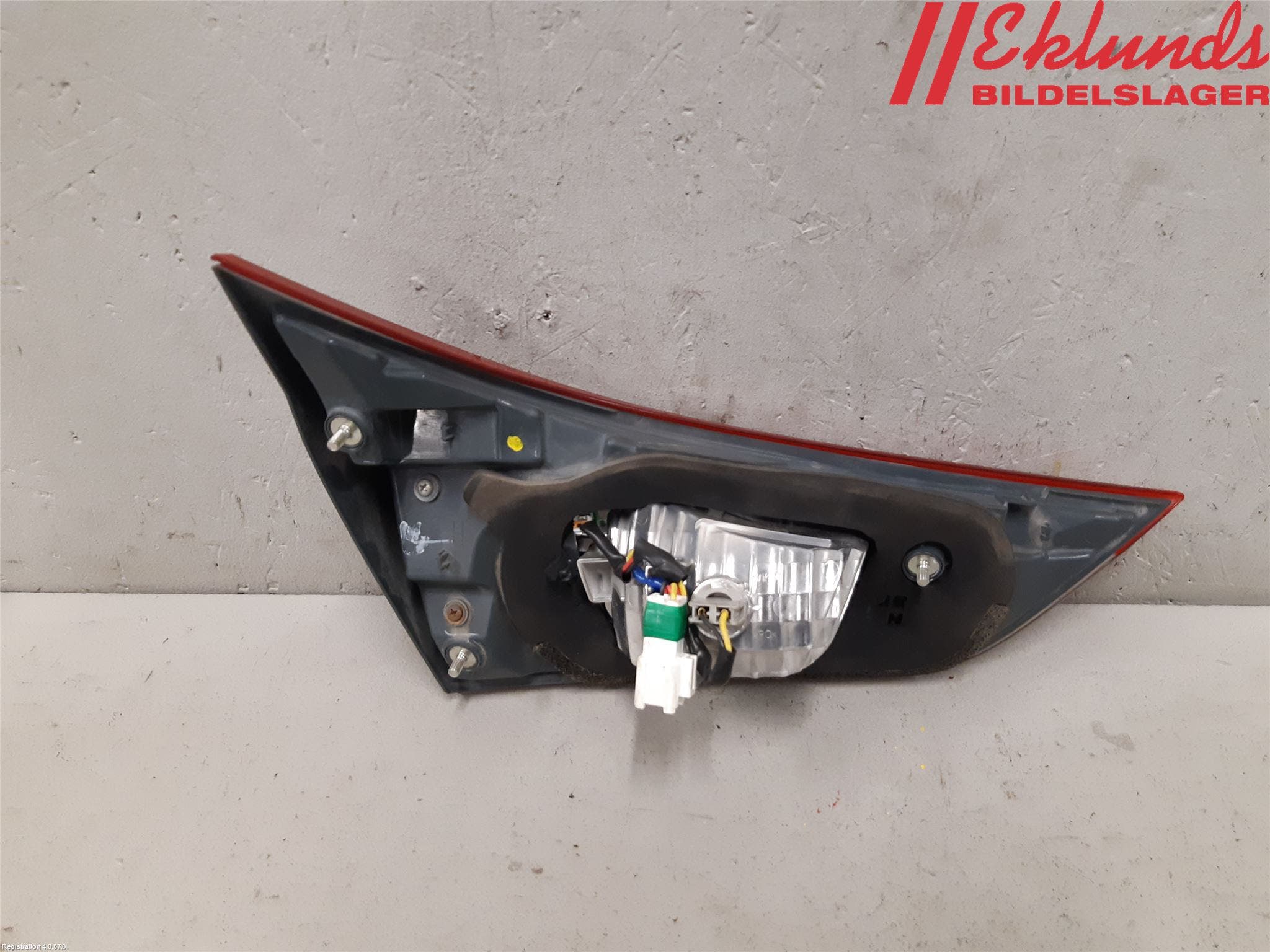 Toyota AURIS 13-19 Bakljus Lucka Hö