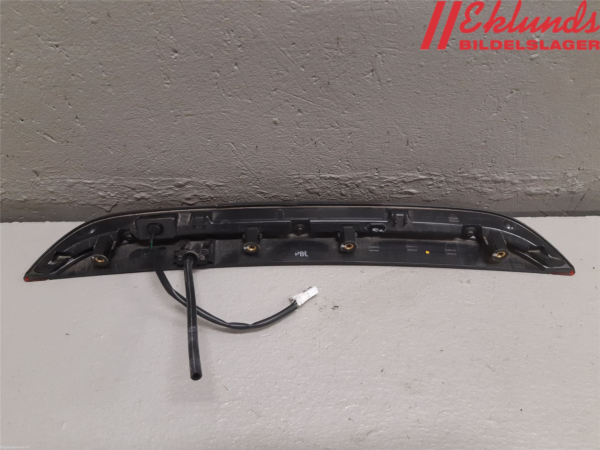 Kia CEED/CEED SW 19- Bromsljus Bakruta