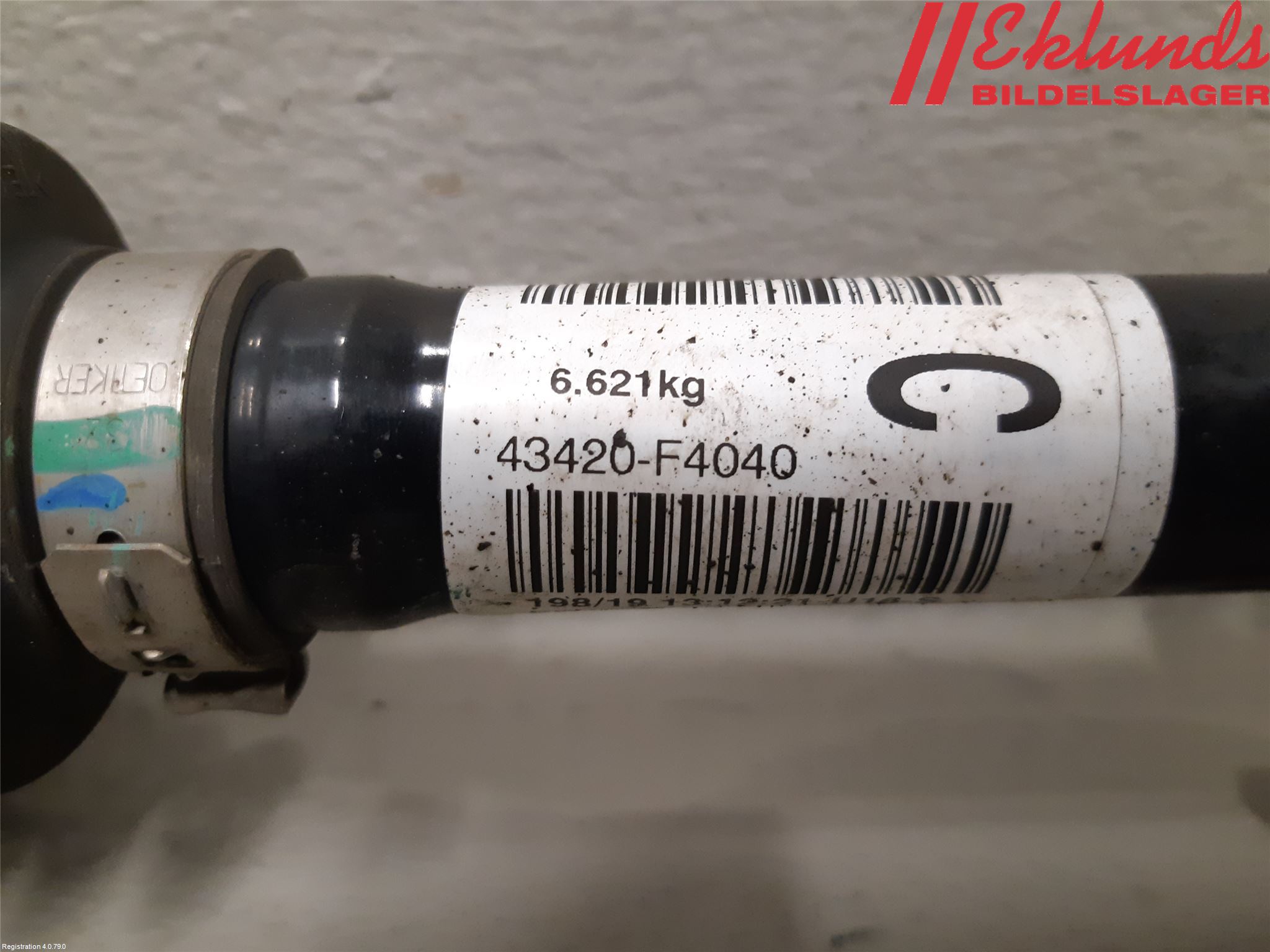 Toyota C-HR 16-23 Drivaxel Fram Vänster