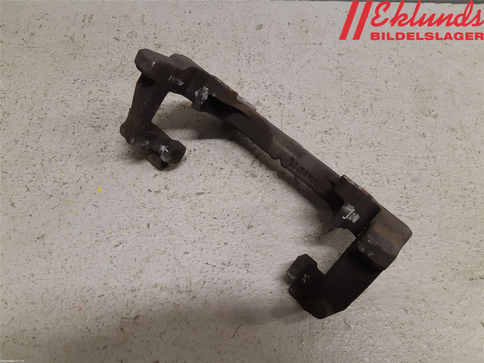 Volvo V90 CROSS COUNTRY 17->> Bromsokshållare