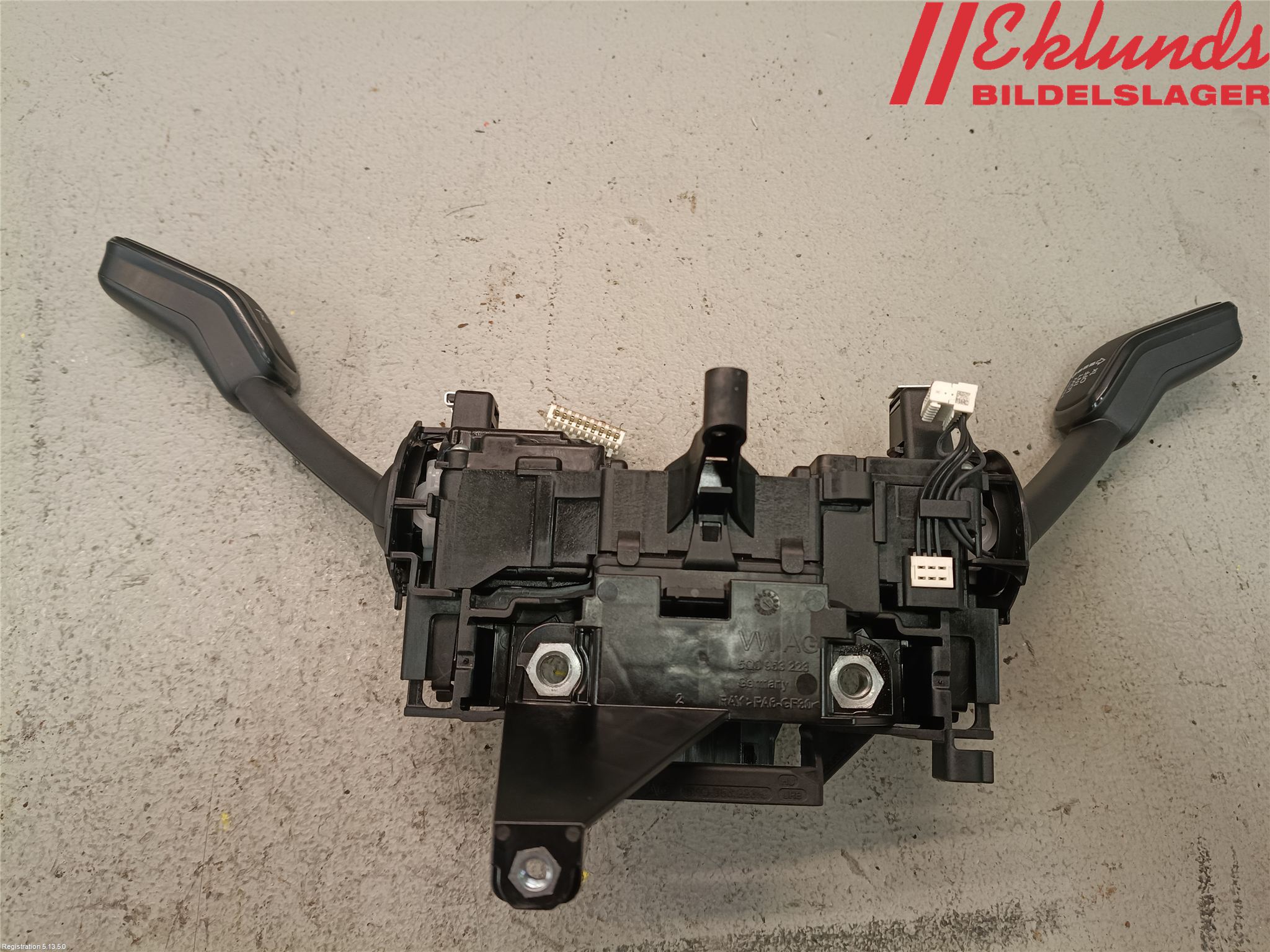 Volkswagen VW PASSAT 15-19 Spakcentral