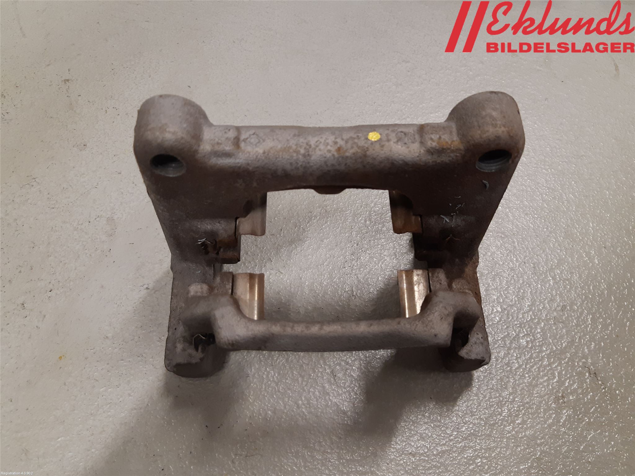 Peugeot 2008/E-2008 20- Bromsokshållare