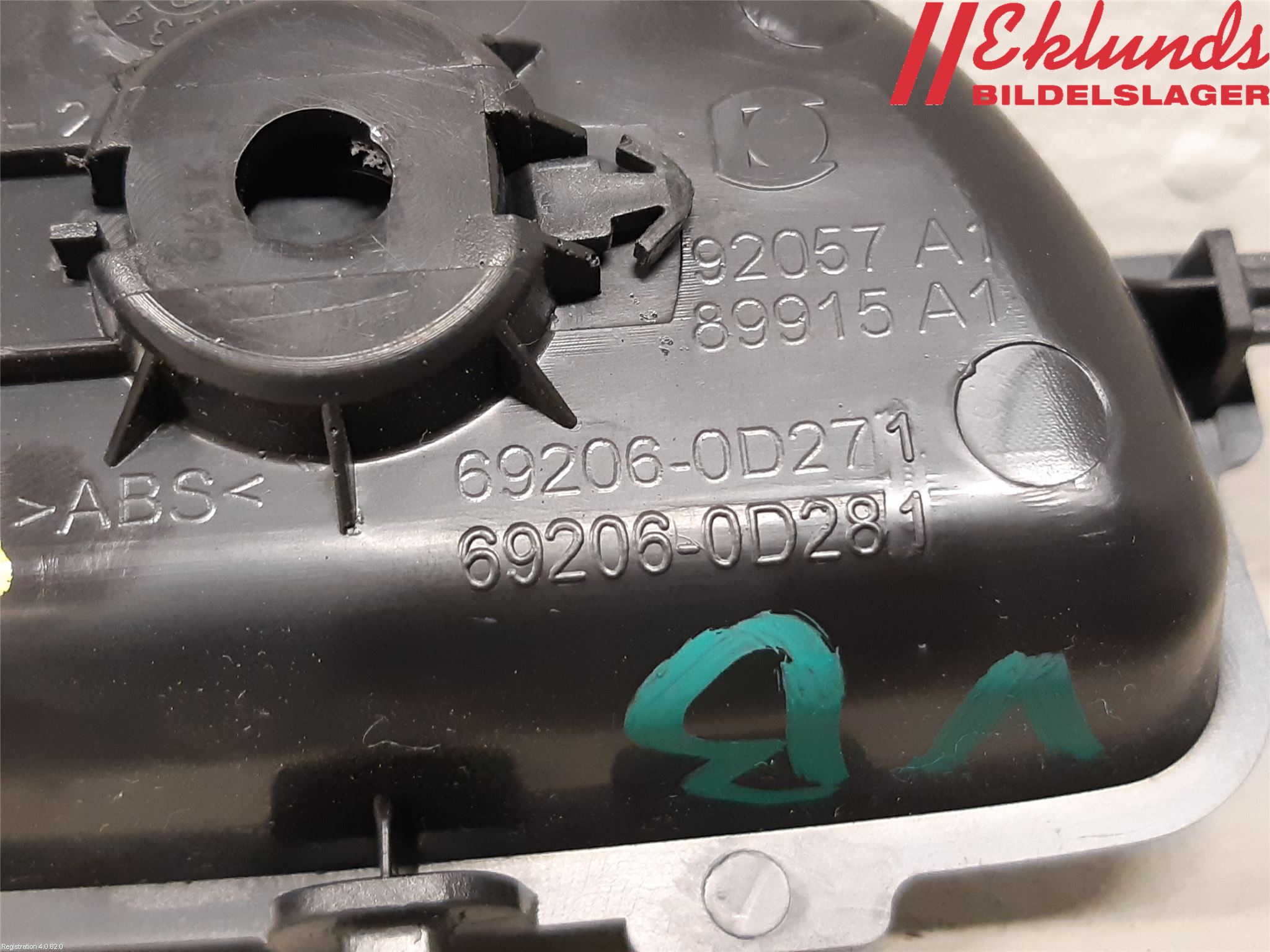 Toyota YARIS XP130 15-20 Dörrhandtag Inre Vä